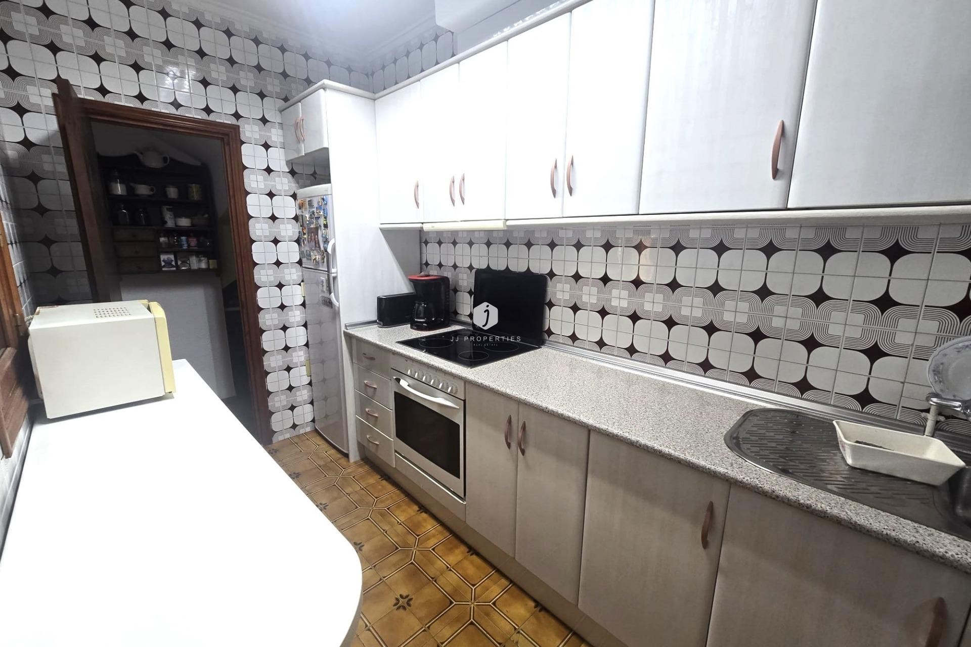 Tweedehands - duplex -
Torrevieja - Habaneras