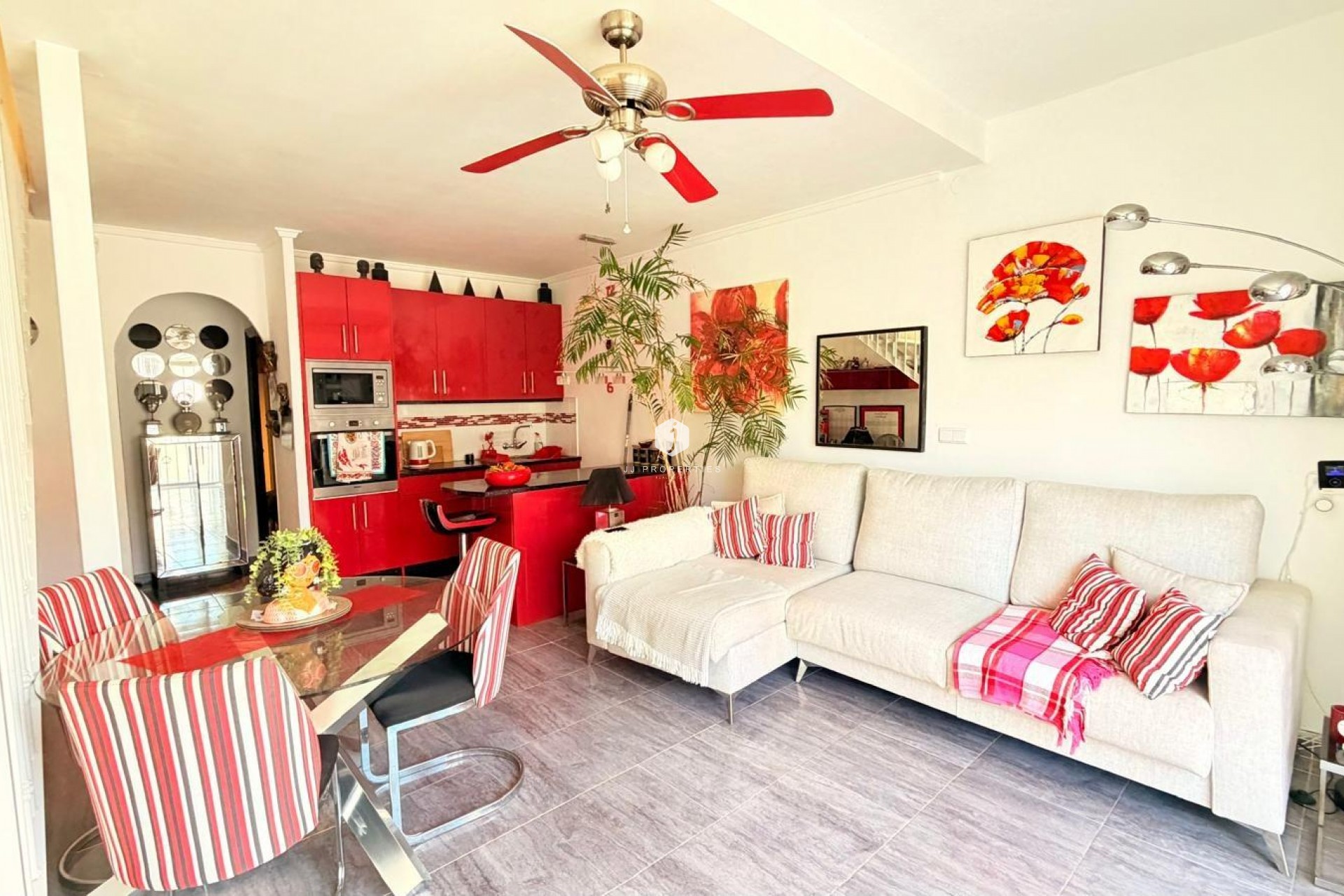 Tweedehands - duplex -
Torrevieja - La Siesta - El Salado - Torreta