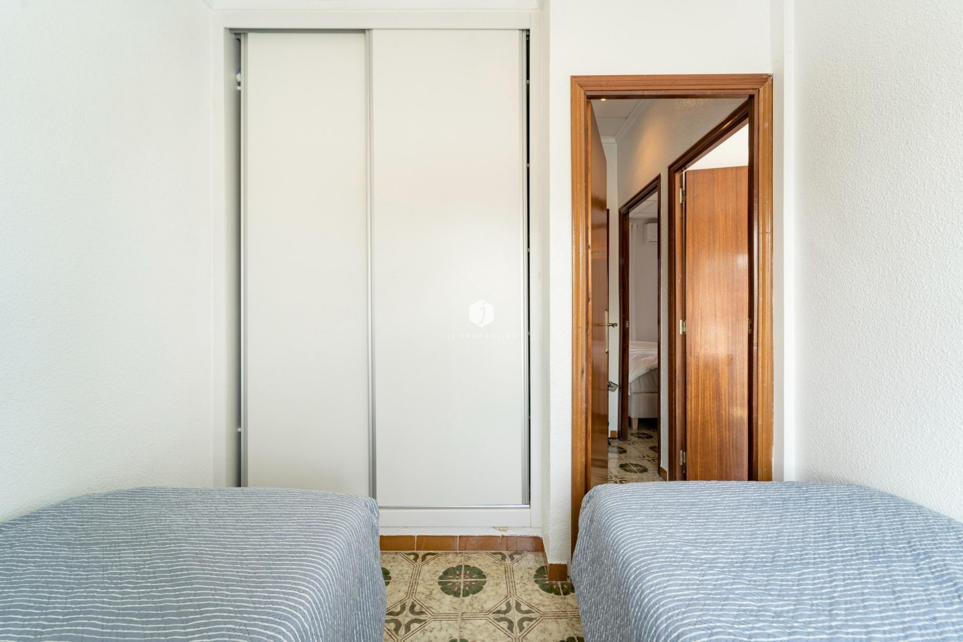 Tweedehands - duplex -
Torrevieja - Playa de los Naufragos