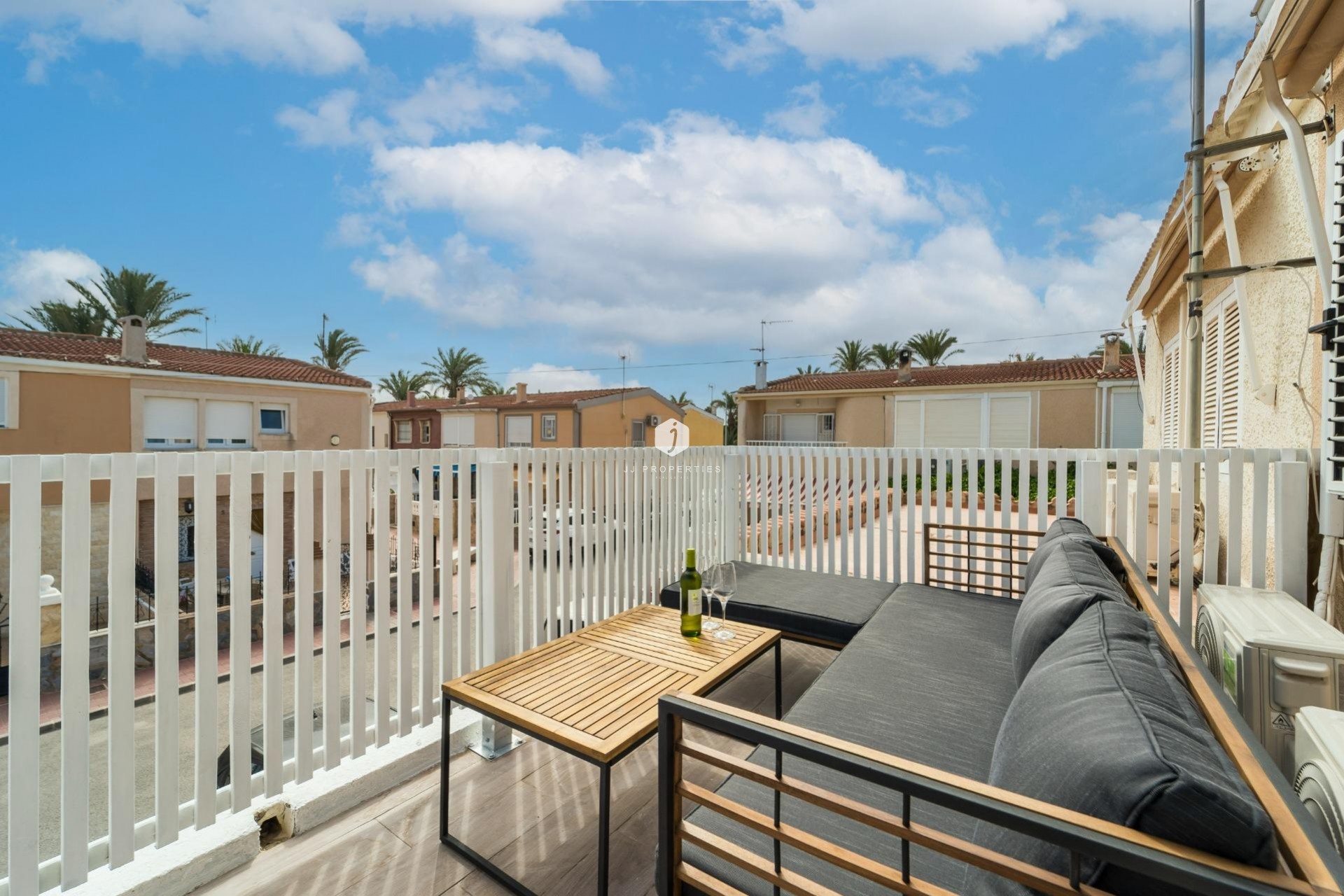 Tweedehands - duplex -
Torrevieja - Playa de los Naufragos