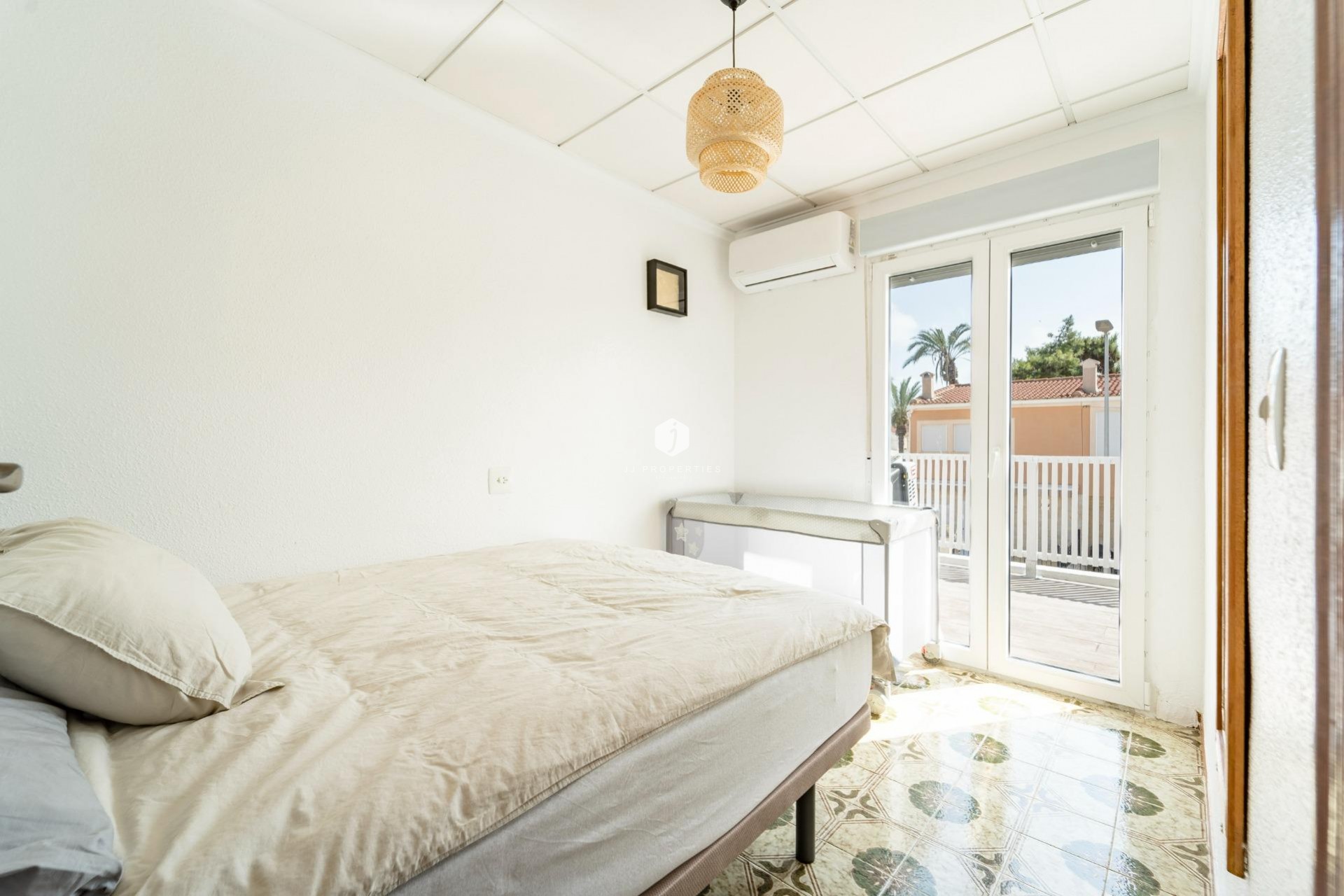 Tweedehands - duplex -
Torrevieja - Playa de los Naufragos