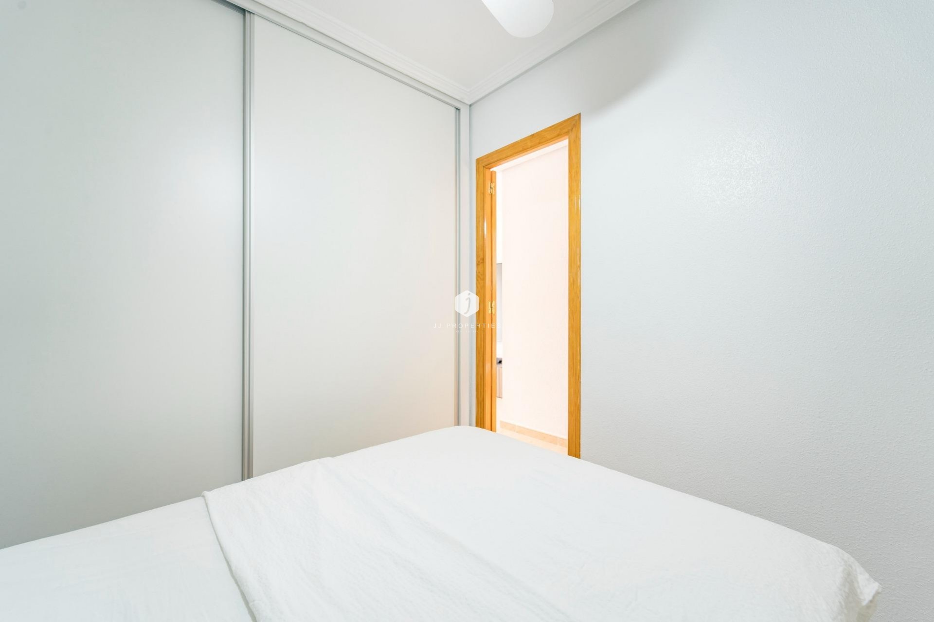 Tweedehands - duplex -
Torrevieja - Playa de los Naufragos