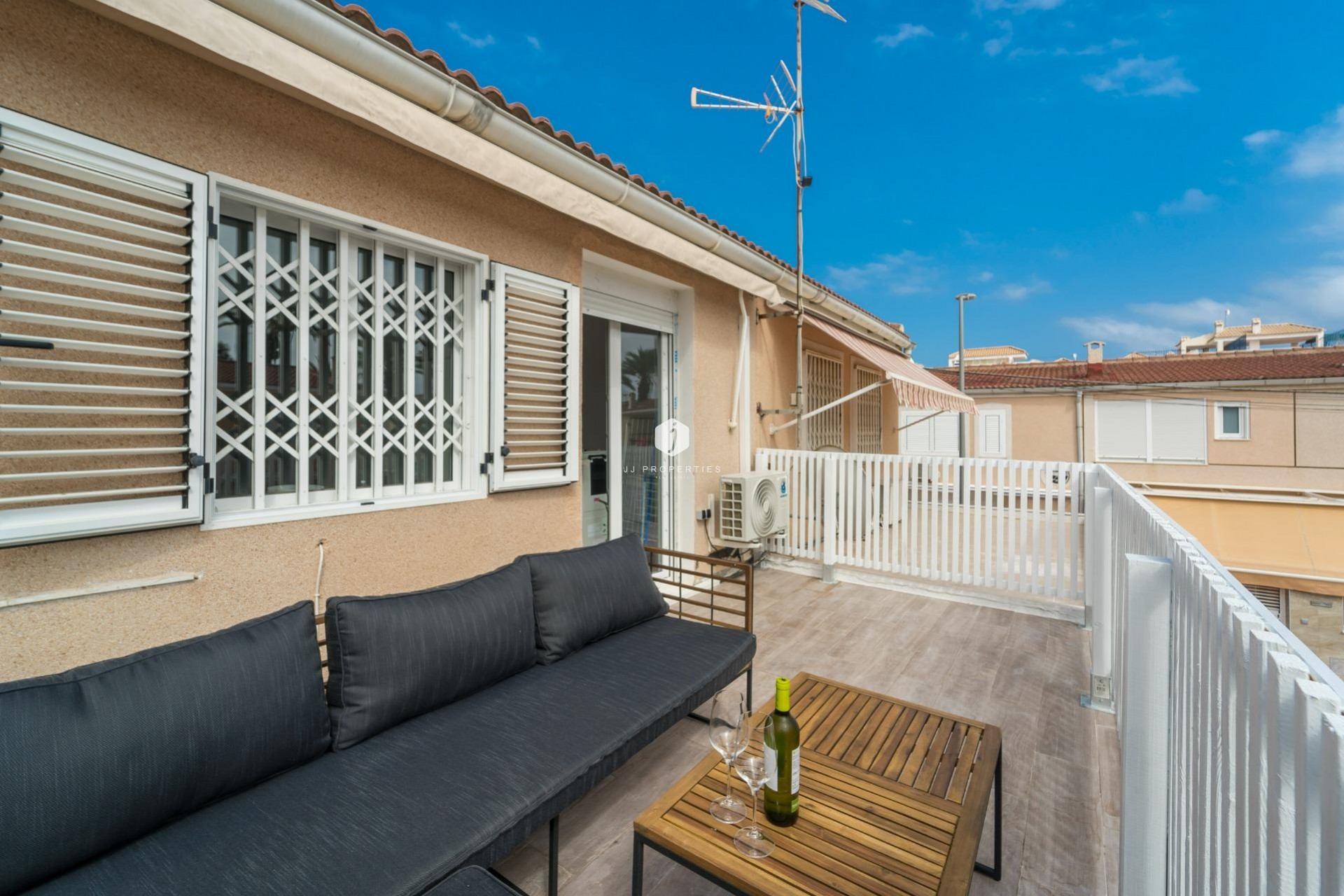 Tweedehands - duplex -
Torrevieja - Playa de los Naufragos