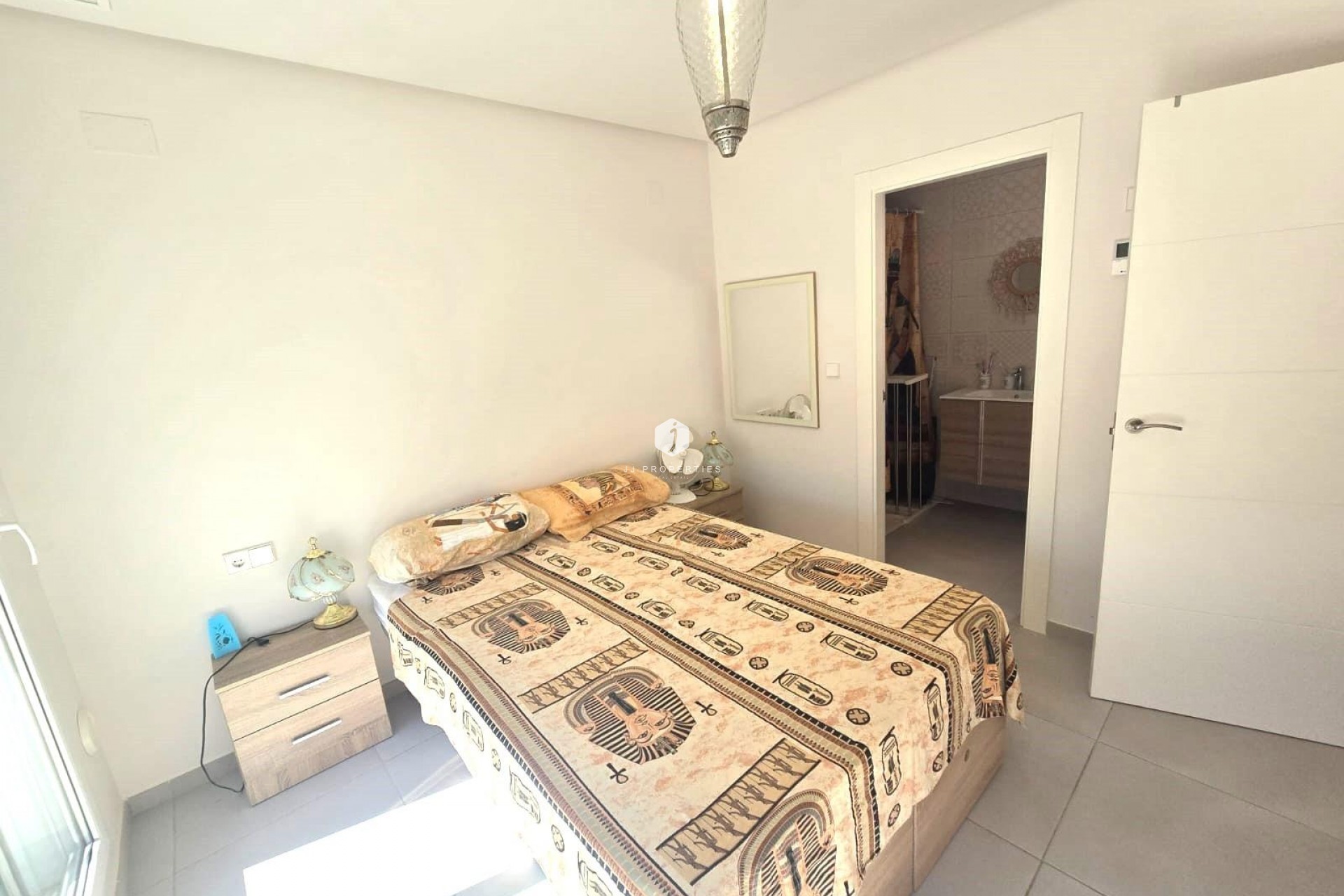 Tweedehands - duplex -
Torrevieja - Sector 25