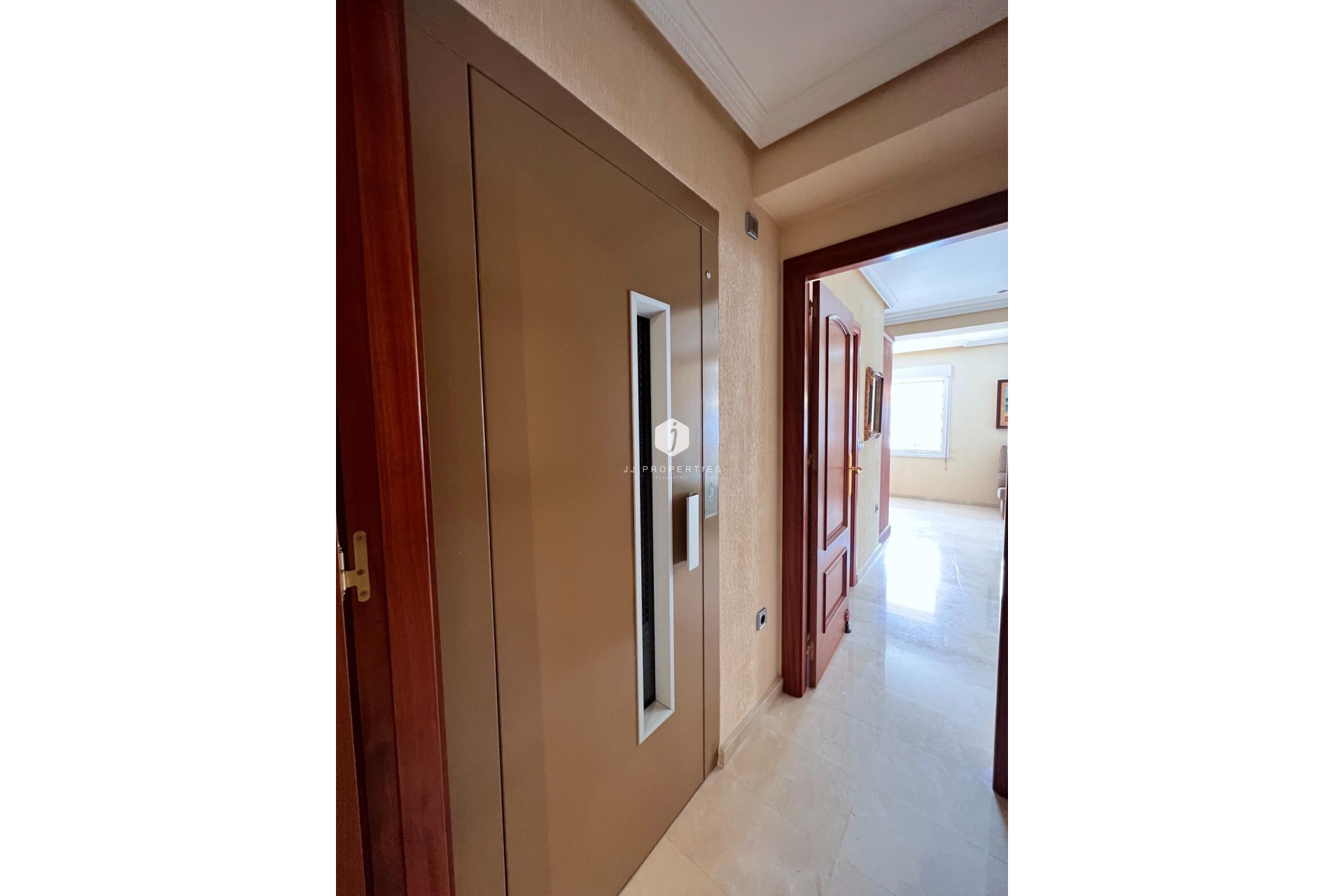 Tweedehands - duplex -
Torrevieja
