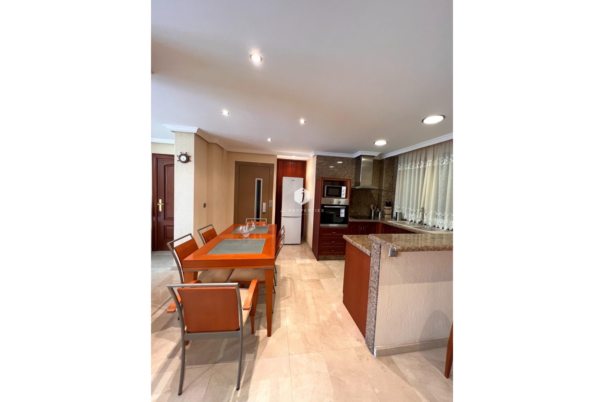 Tweedehands - duplex -
Torrevieja