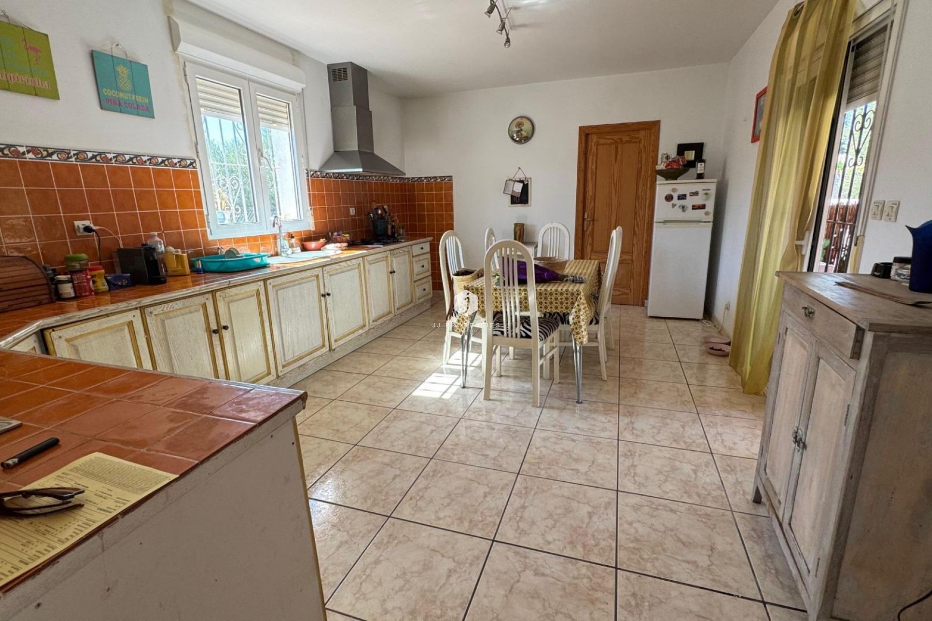 Tweedehands - Landelijk eigendom -
Albatera - Inland