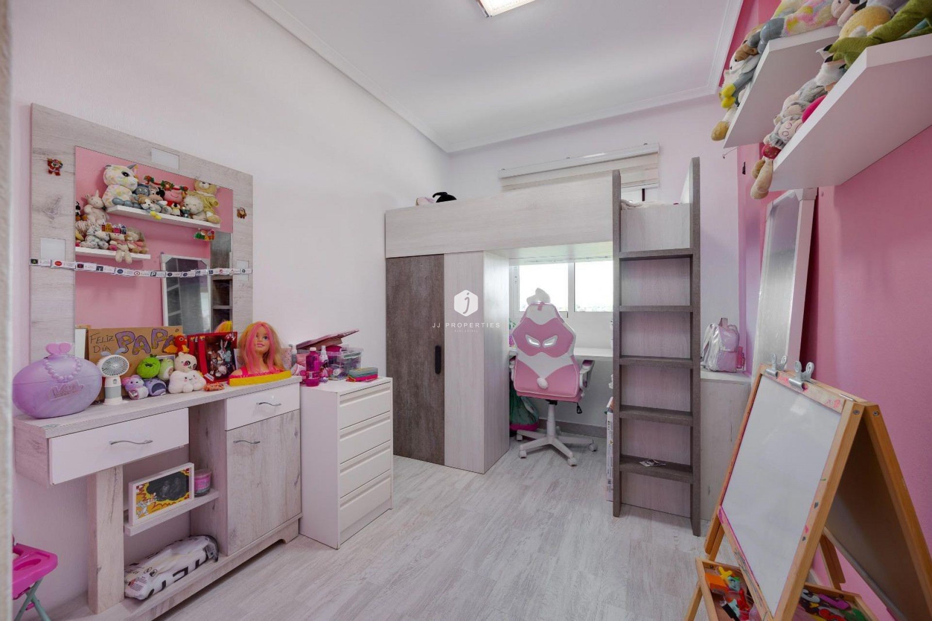 Tweedehands - Penthouse -
Almoradí - Parque De La U