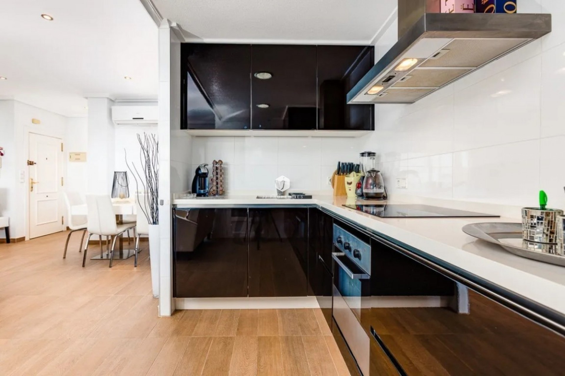 Tweedehands - Penthouse -
Lomas De Campoamor - Inland