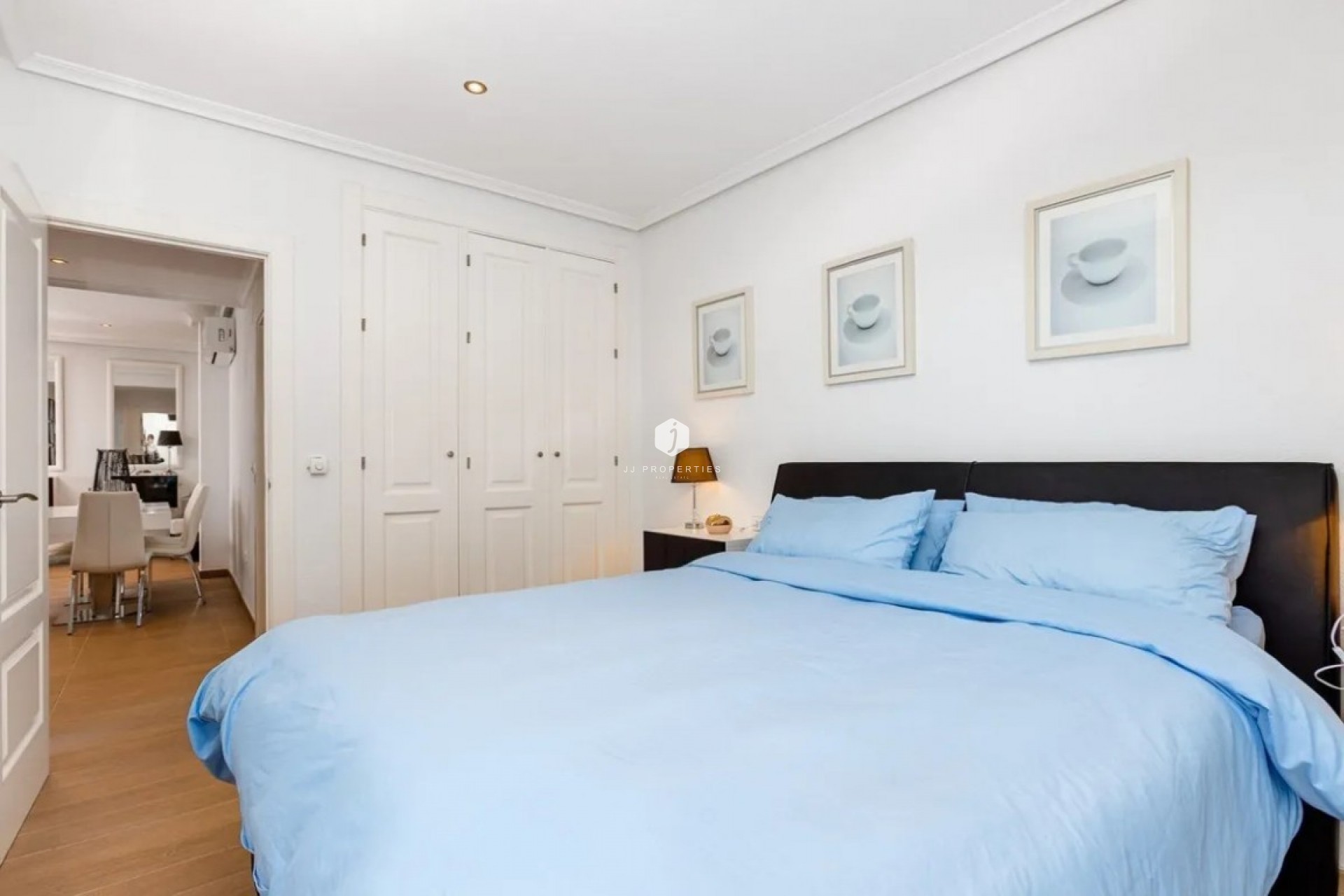 Tweedehands - Penthouse -
Lomas De Campoamor - Inland