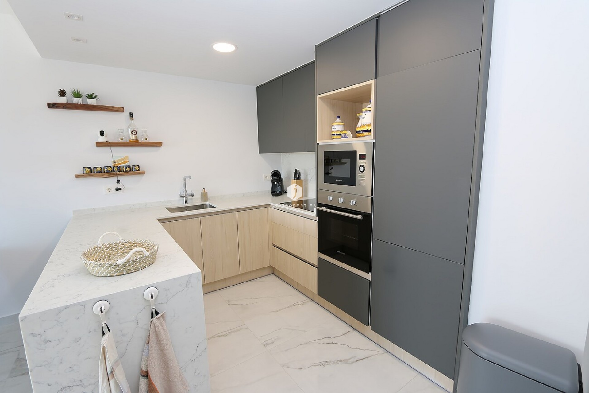 Tweedehands - Penthouse -
Los Altos - Costa Blanca