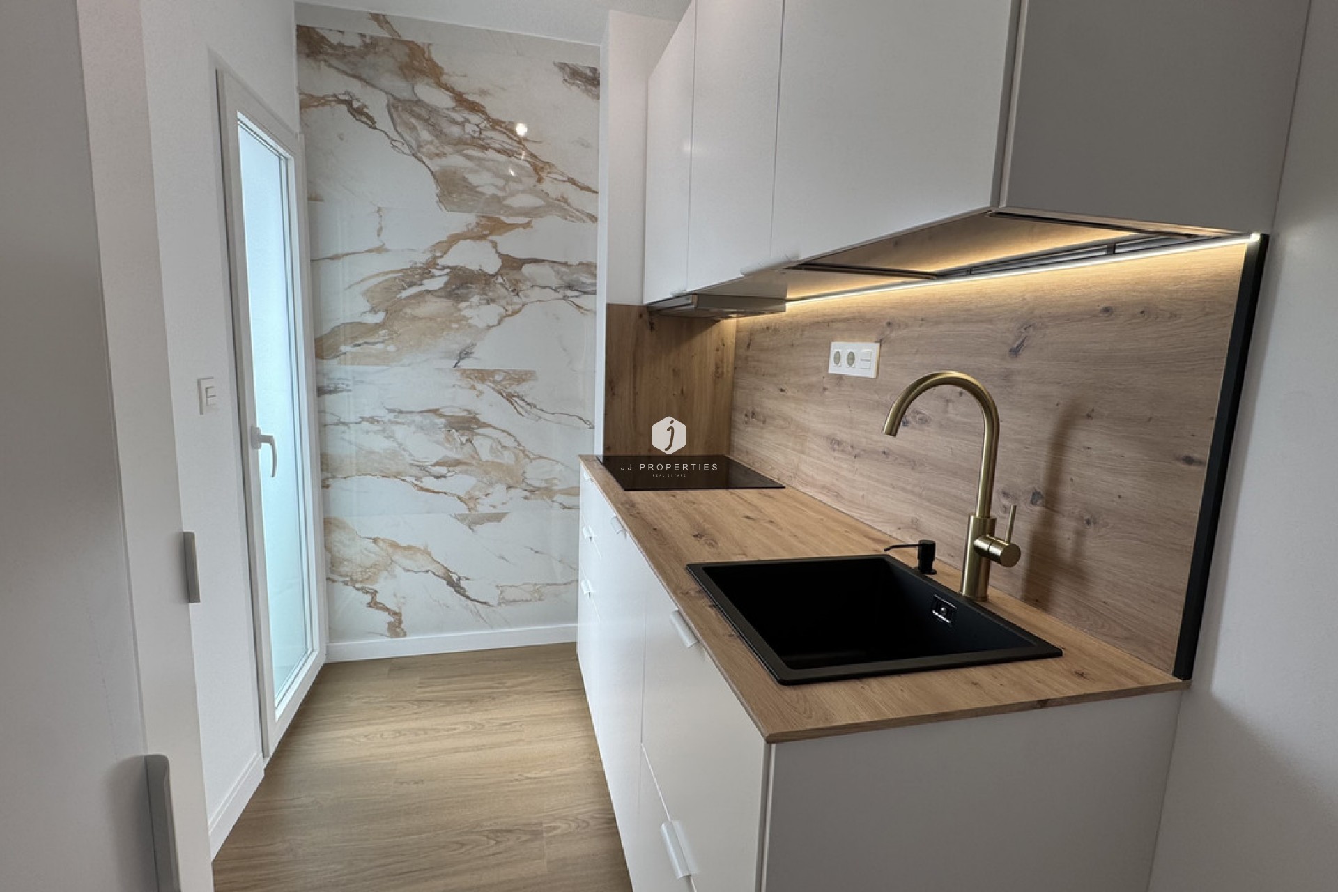 Tweedehands - Penthouse -
Punta Prima - Costa Blanca