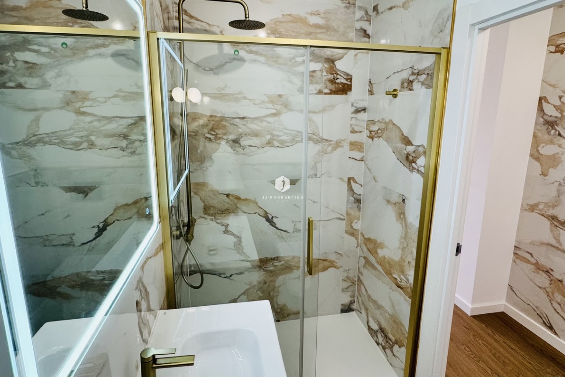 Tweedehands - Penthouse -
Punta Prima - Costa Blanca