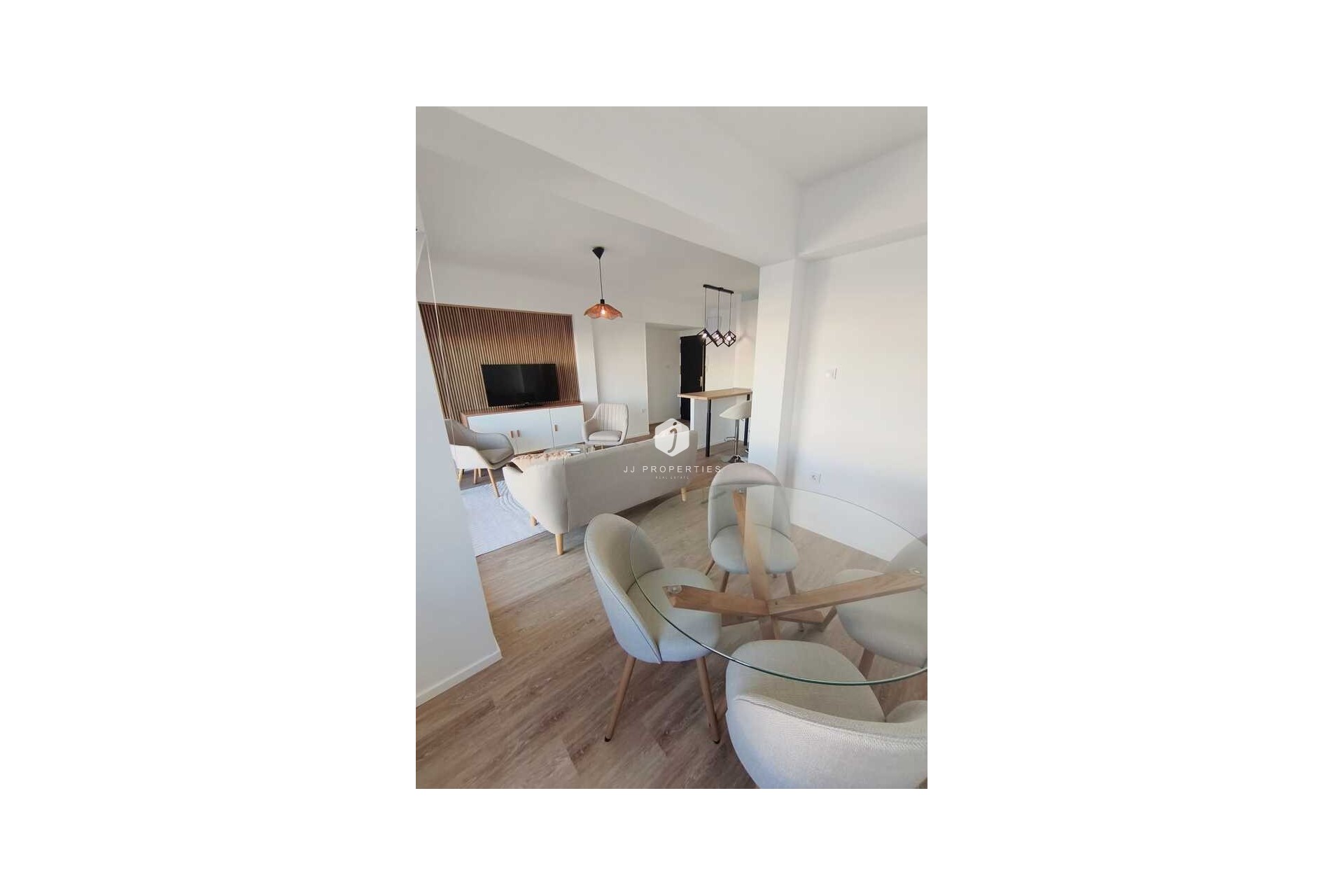 Tweedehands - Penthouse -
Punta Prima - Costa Blanca