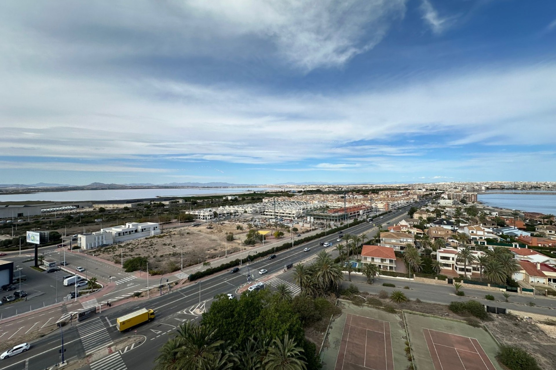 Tweedehands - Penthouse -
Torrevieja - Costa Blanca