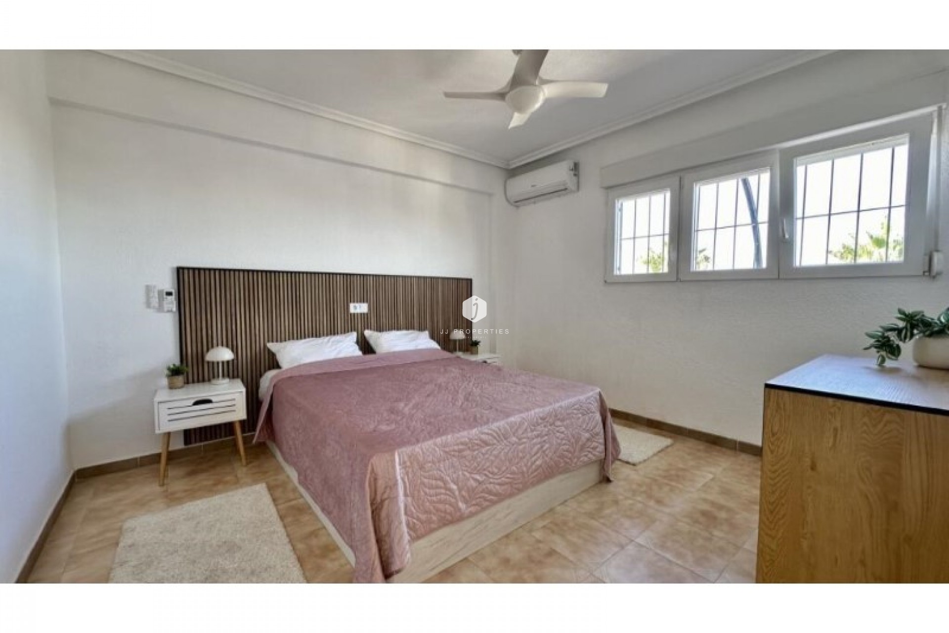 Tweedehands - Penthouse -
Torrevieja - Costa Blanca