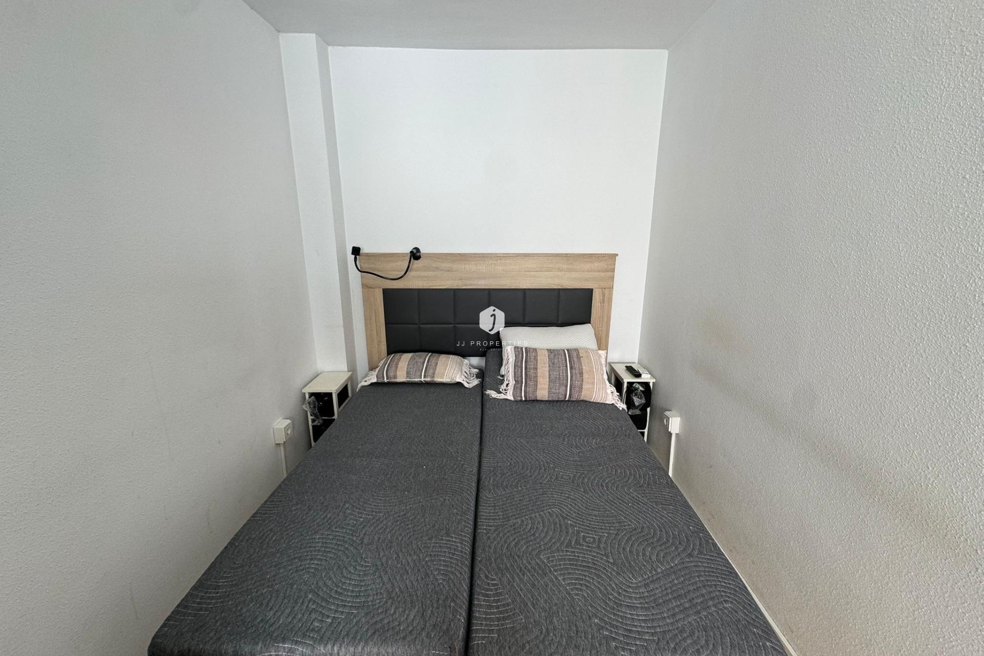 Tweedehands - Penthouse -
Torrevieja - Estacion de autobuses