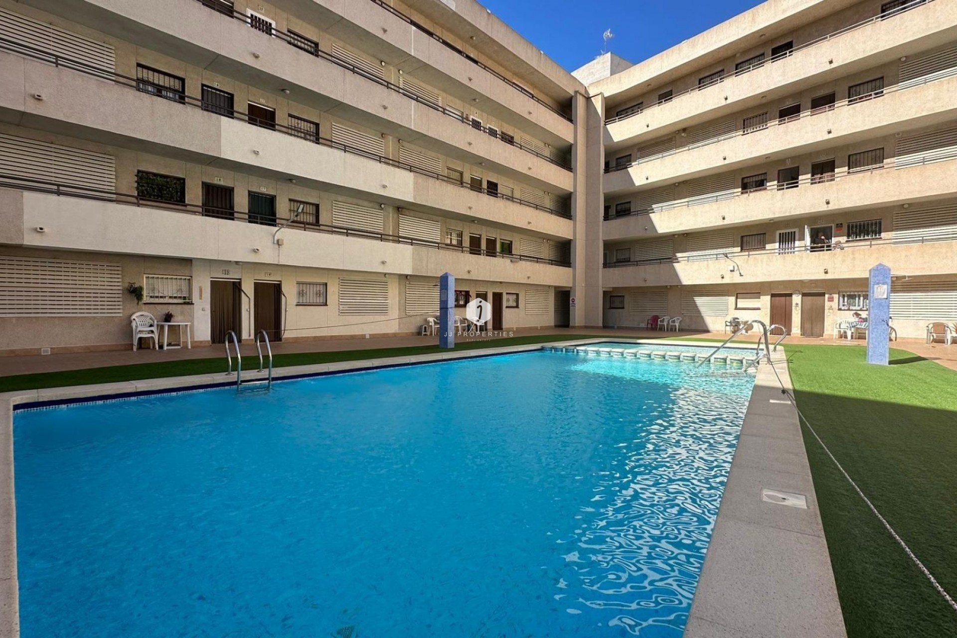 Tweedehands - Penthouse -
Torrevieja - Estacion de autobuses