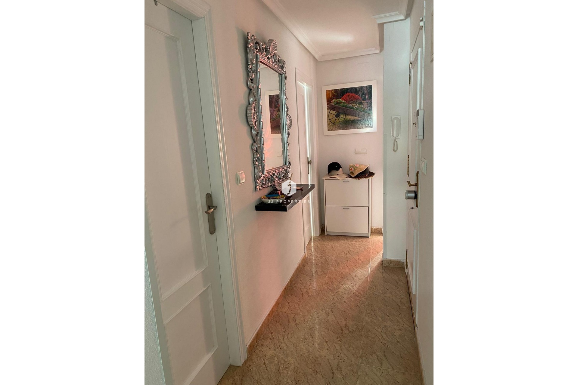 Tweedehands - Penthouse -
Torrevieja - Estacion de autobuses