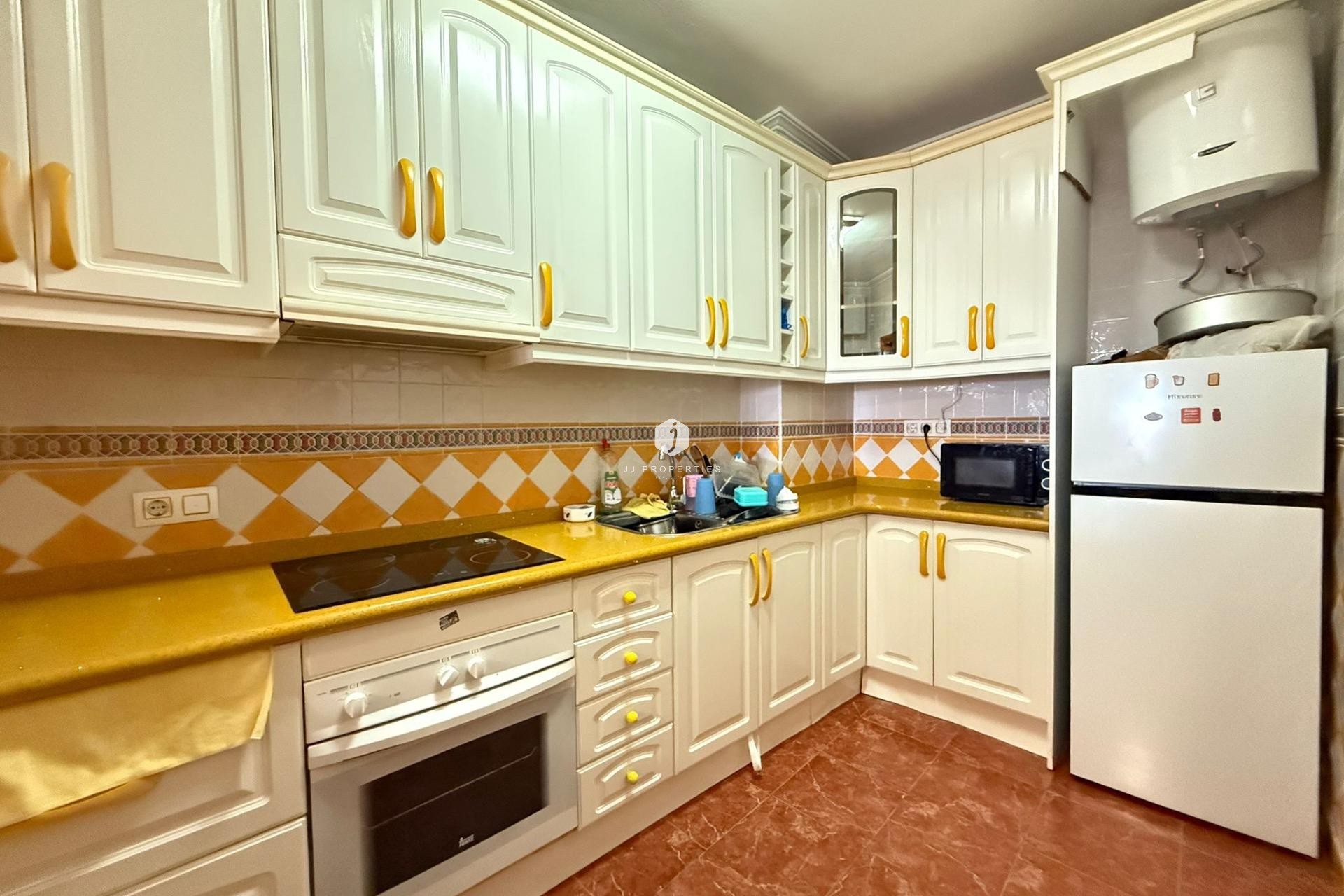 Tweedehands - Penthouse -
Torrevieja - Estacion de autobuses