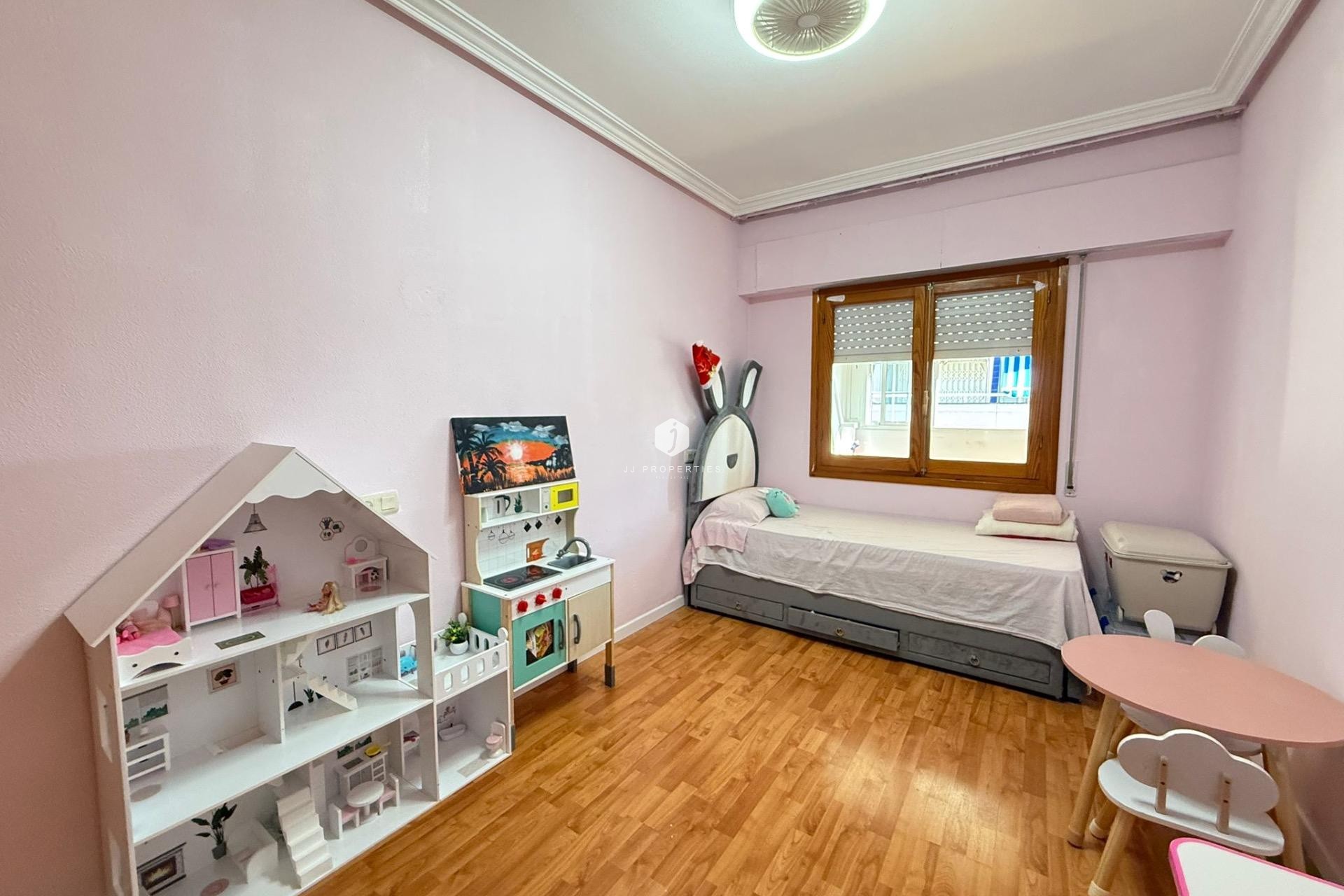 Tweedehands - Penthouse -
Torrevieja - Estacion de autobuses