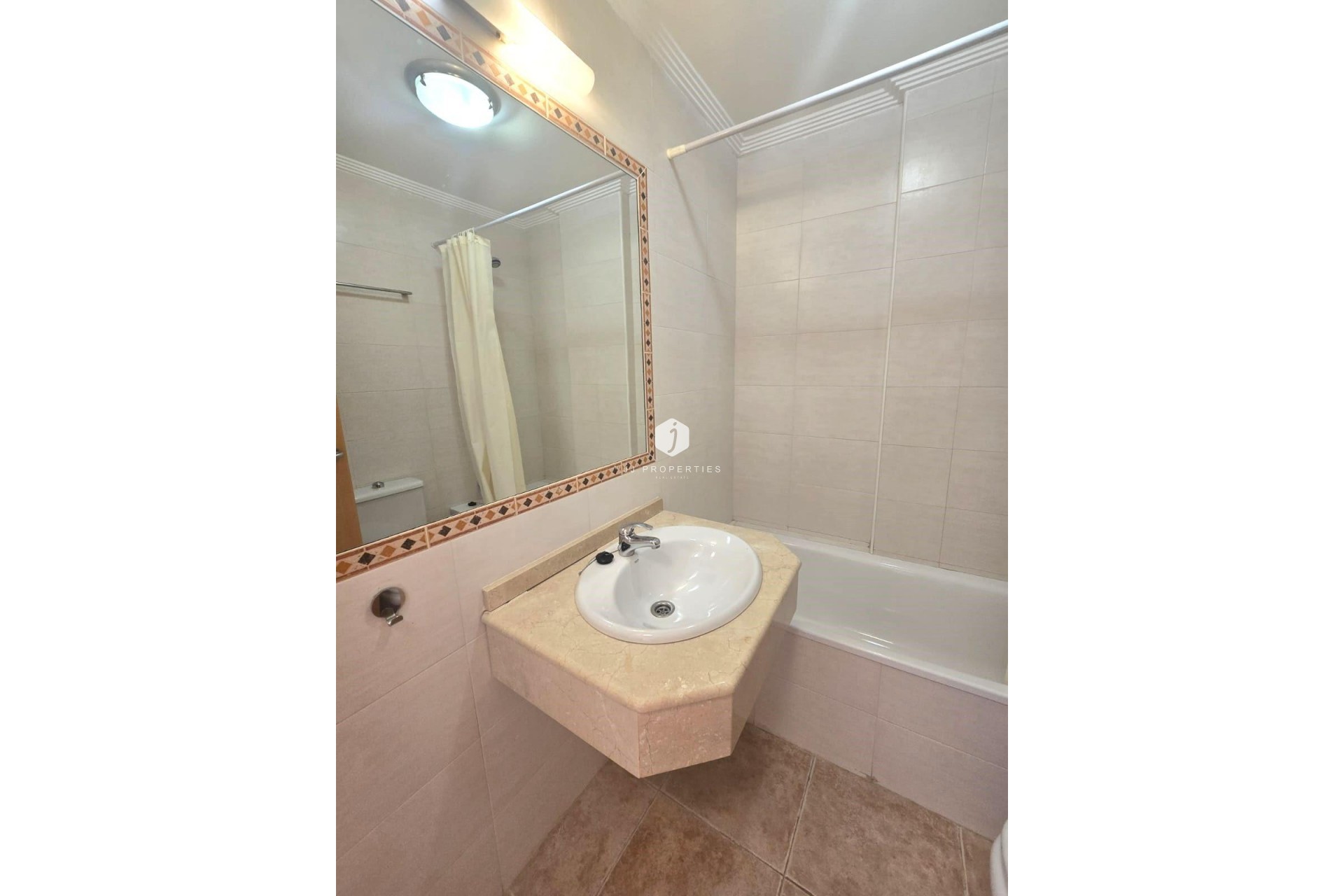 Tweedehands - Penthouse -
Torrevieja - La veleta