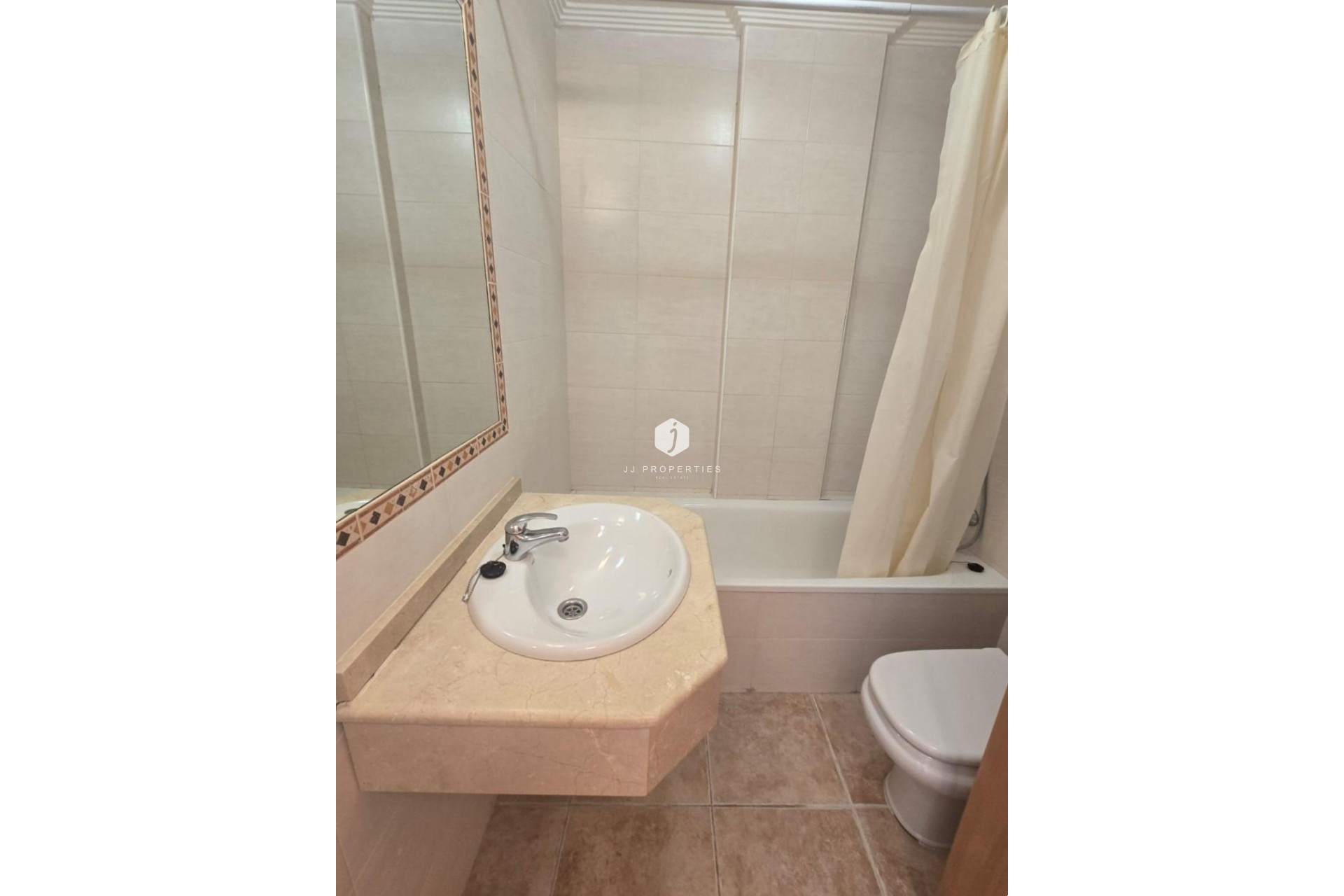 Tweedehands - Penthouse -
Torrevieja - La veleta