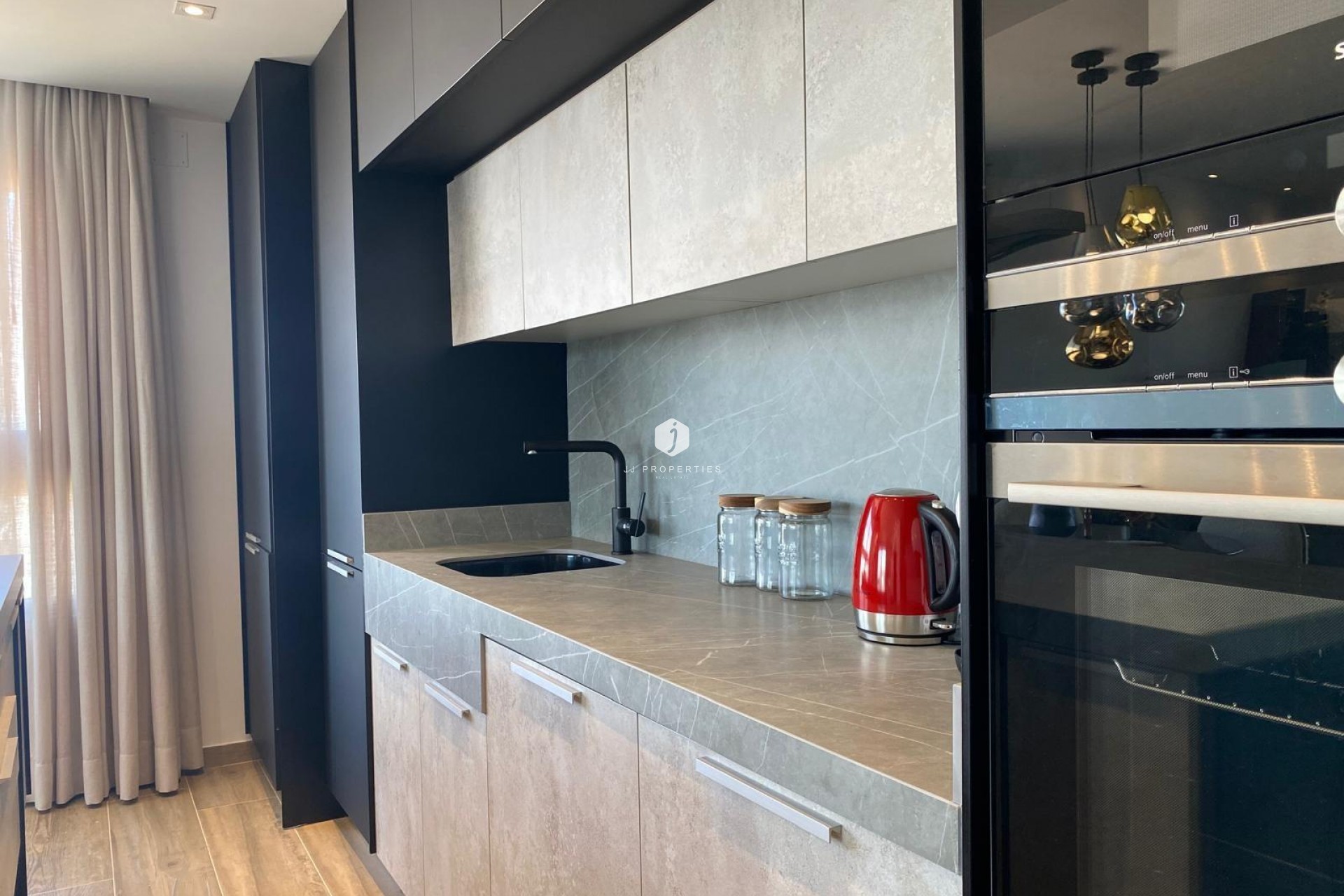 Tweedehands - Penthouse -
Torrevieja - Punta prima