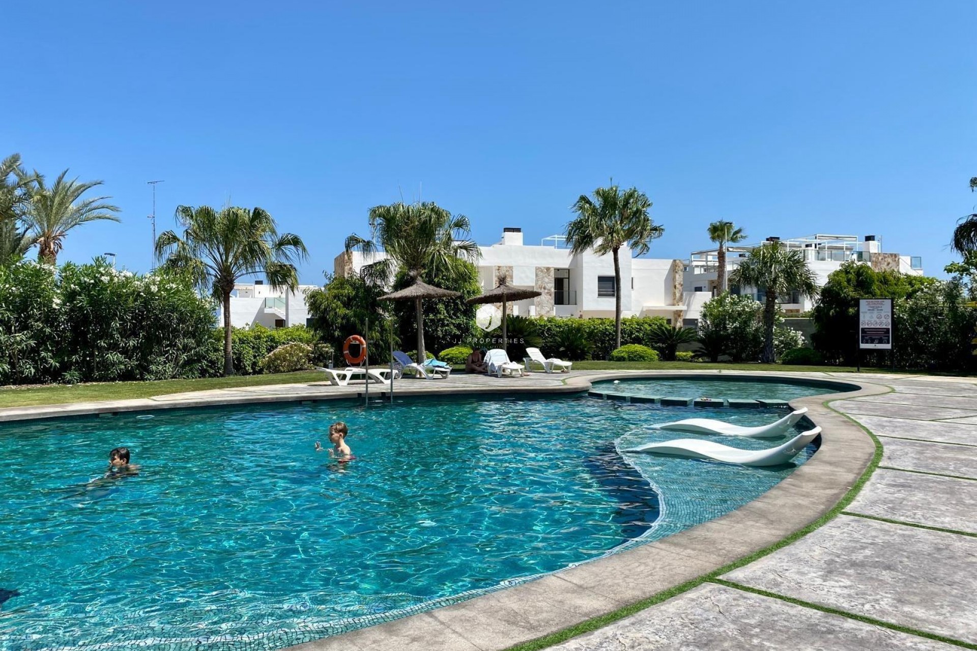 Tweedehands - Penthouse -
Torrevieja - Punta prima