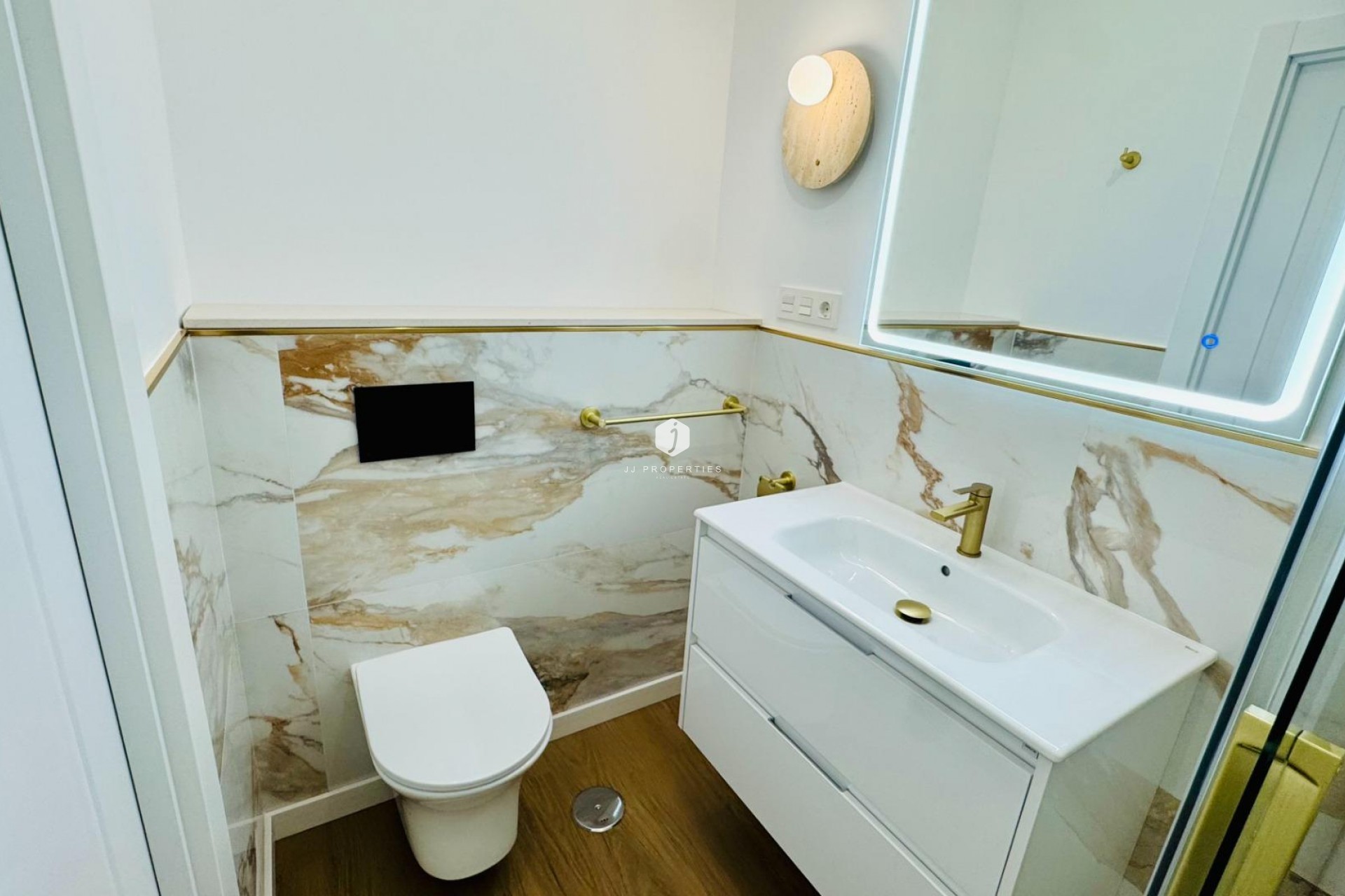 Tweedehands - Penthouse -
Torrevieja - Punta prima