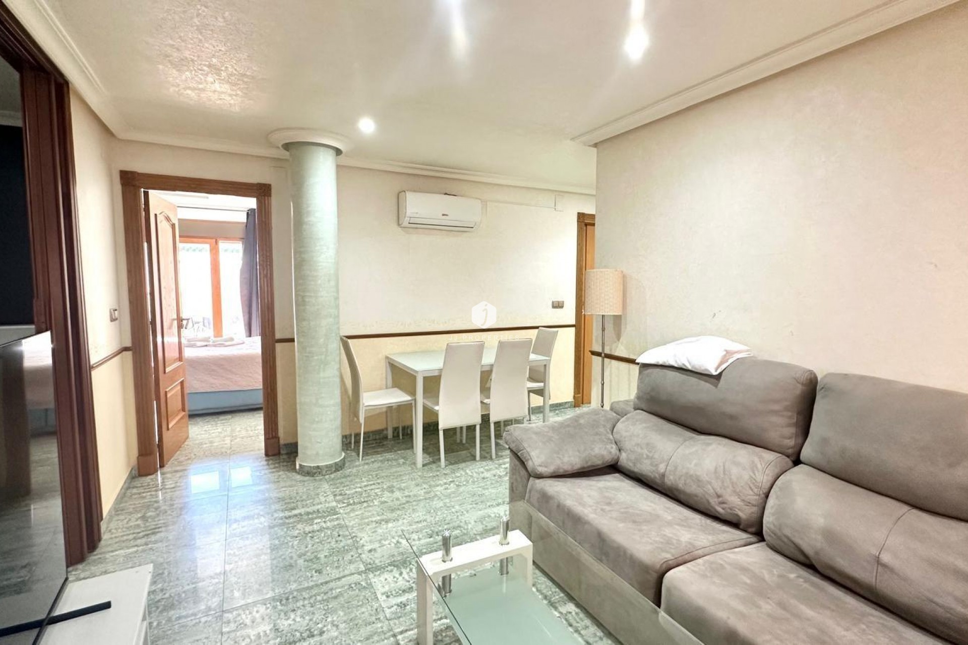 Tweedehands - Penthouse -
Torrevieja