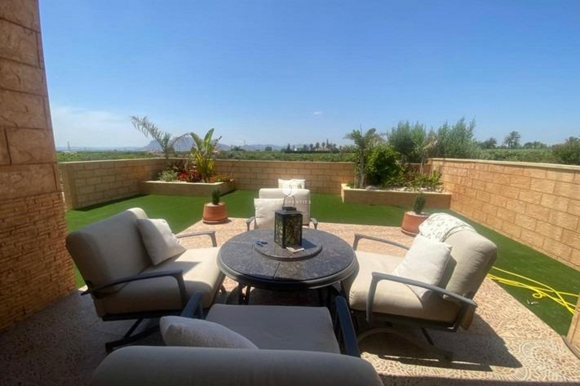 Tweedehands - Villa -
Albatera - Campo De Albatera