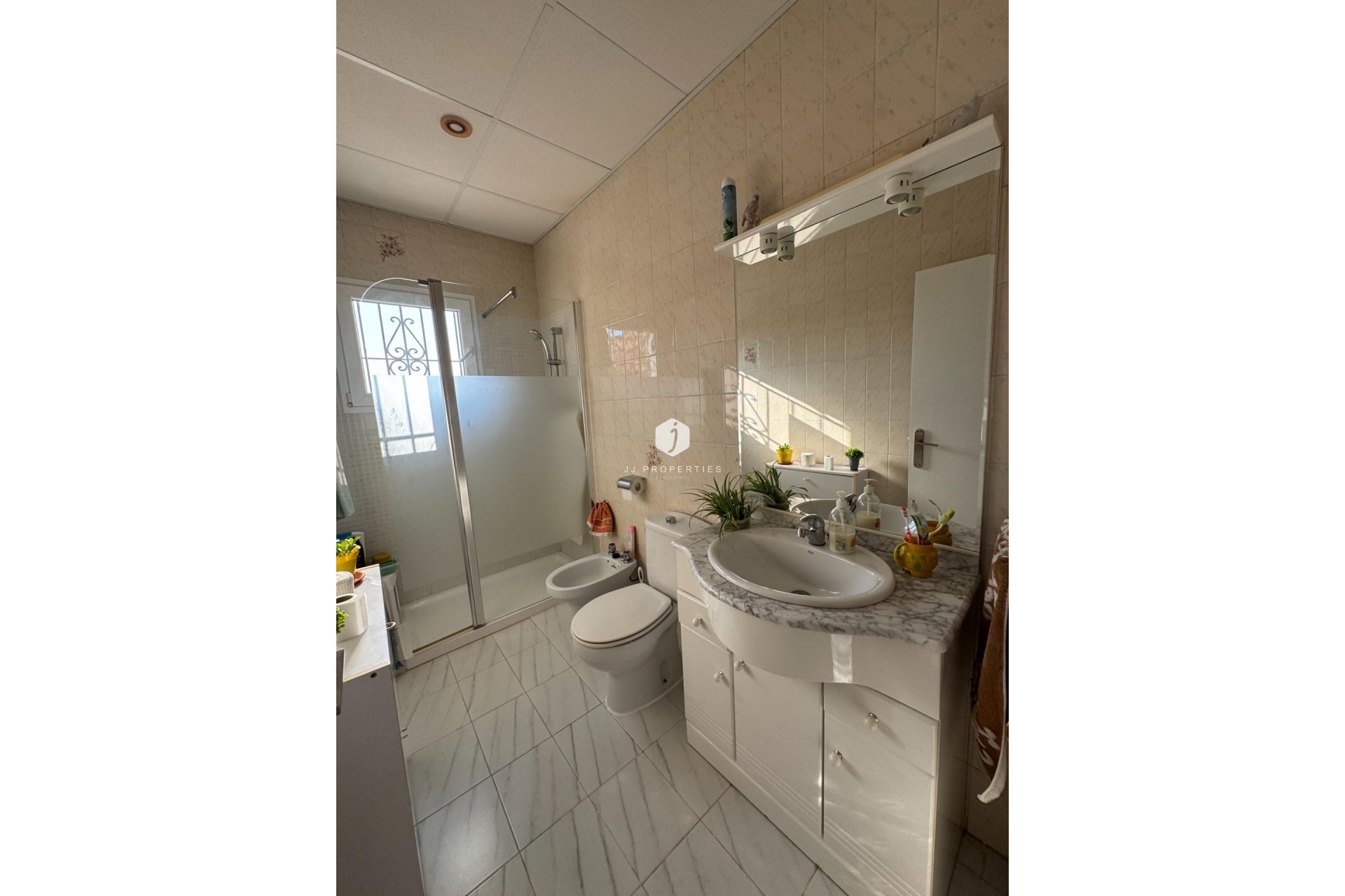 Tweedehands - Villa -
Albatera - Partida Lomas