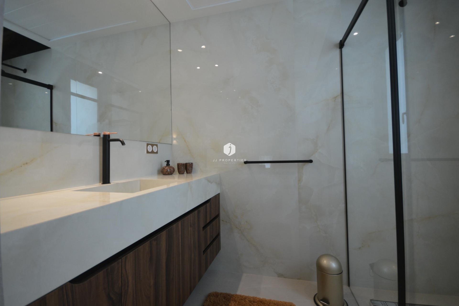 Tweedehands - Villa -
Algorfa - Comunidad Valenciana