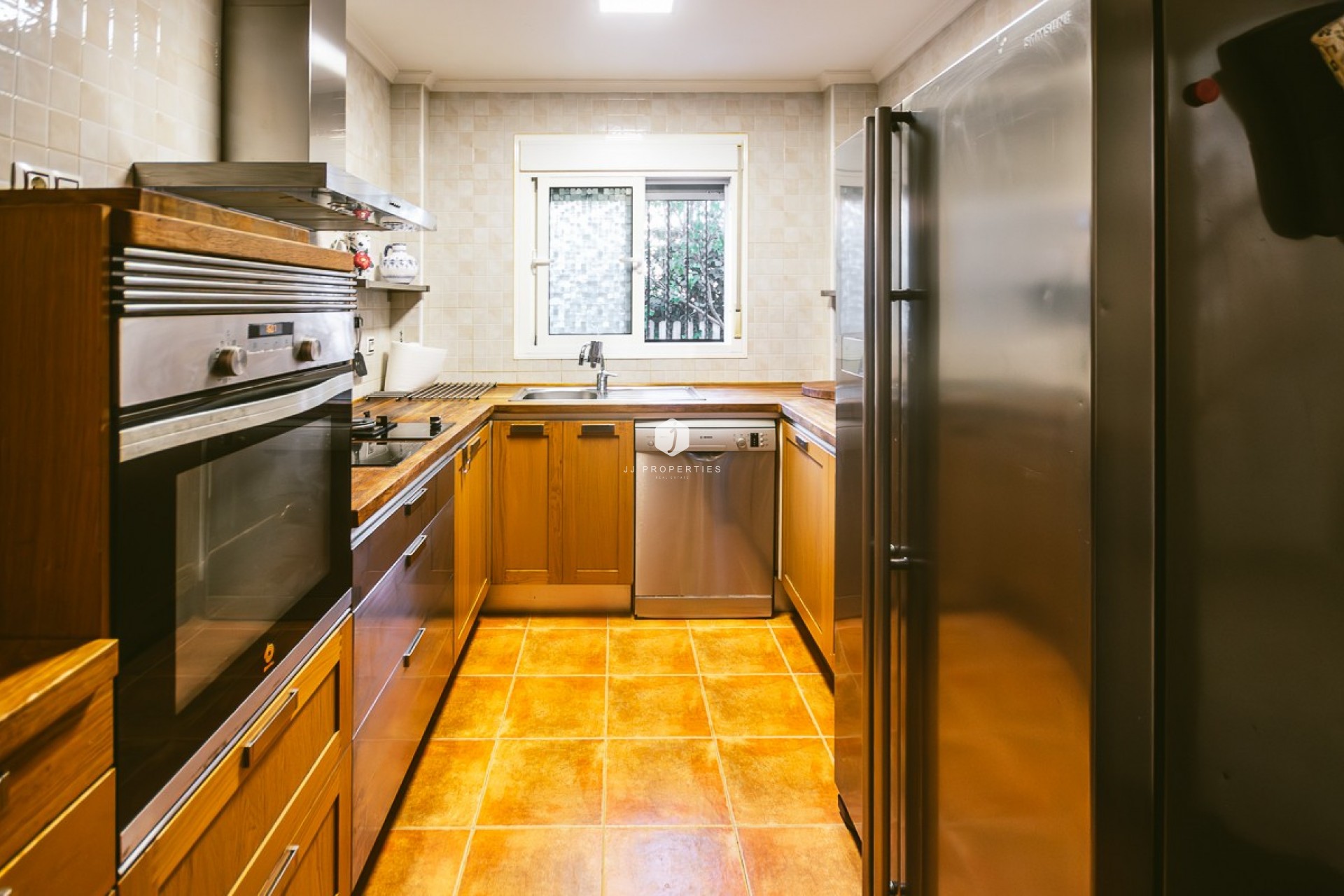 Tweedehands - Villa -
Benferri - Inland