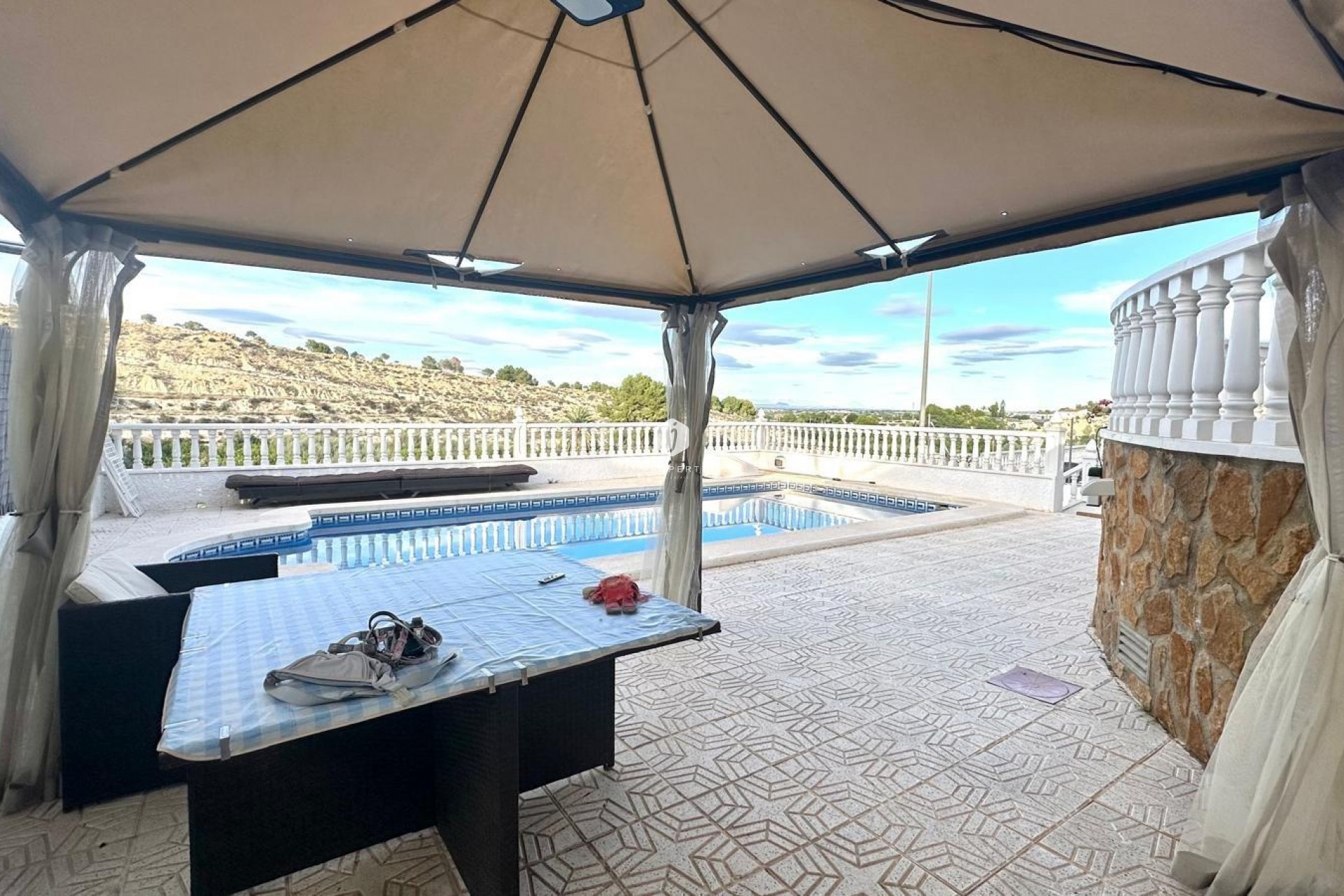 Tweedehands - Villa -
Bigastro - Comunidad Valenciana