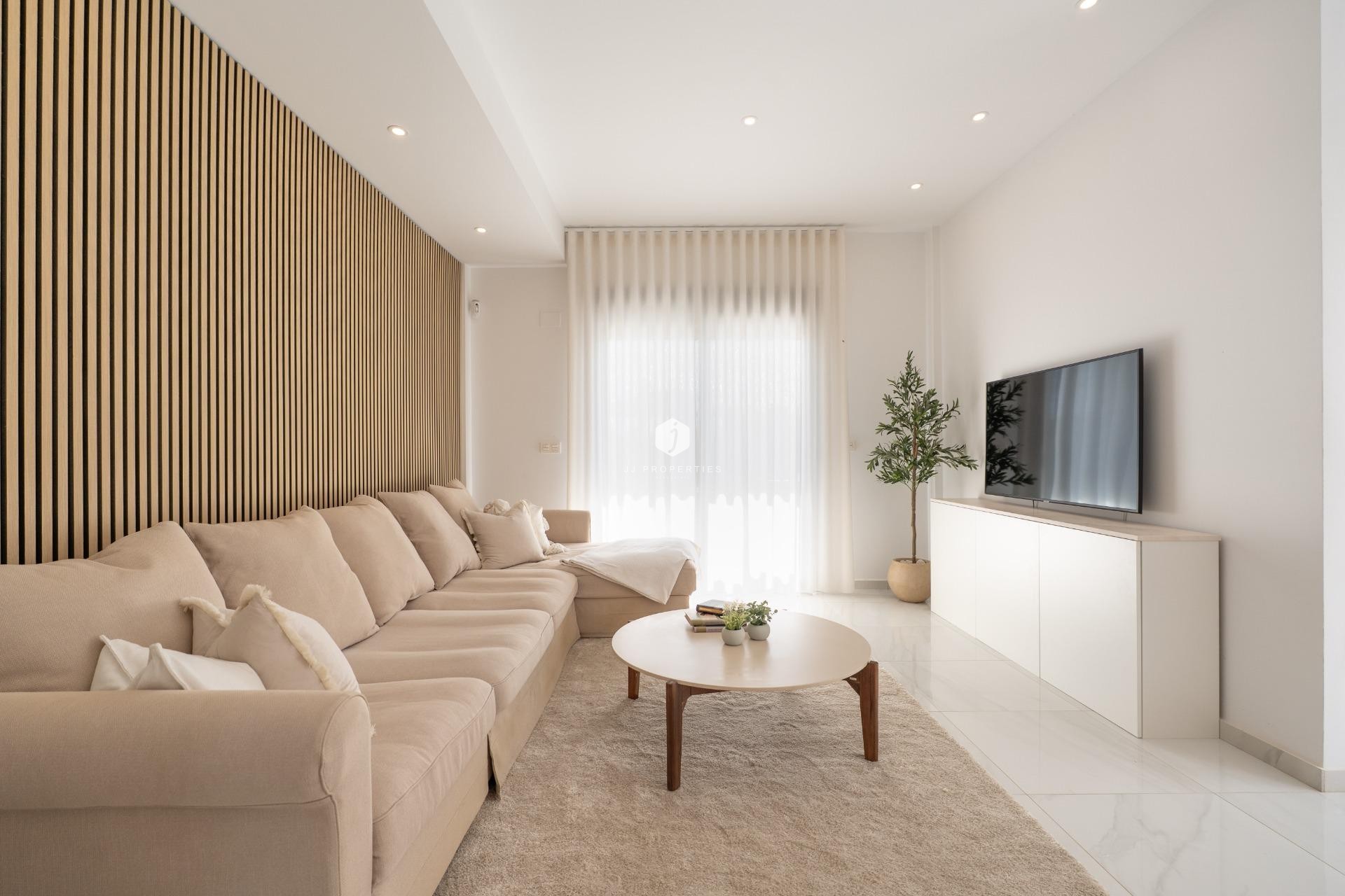 Tweedehands - Villa -
Bigastro - D6
