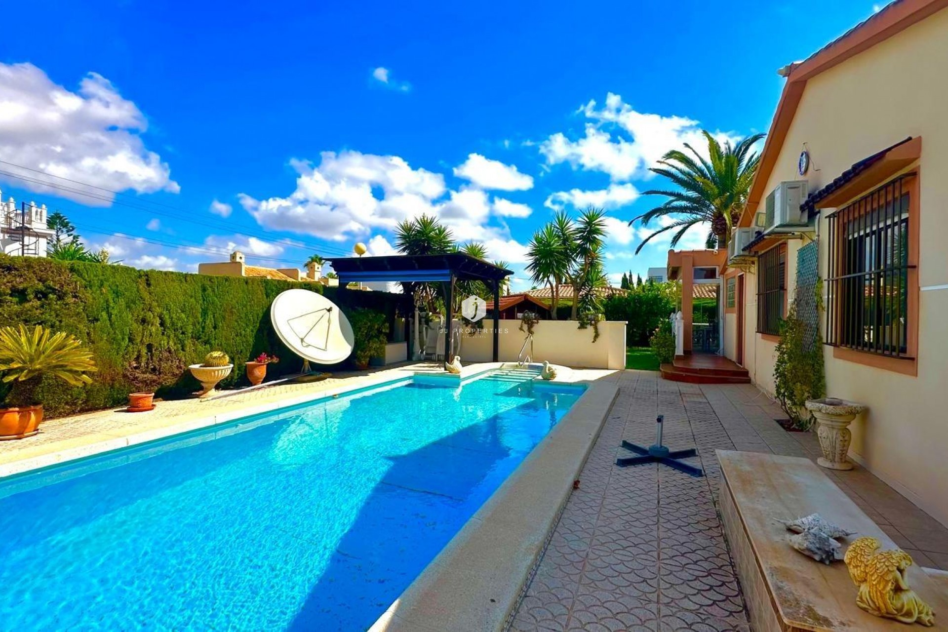 Tweedehands - Villa -
Cabo Roig - Costa Blanca