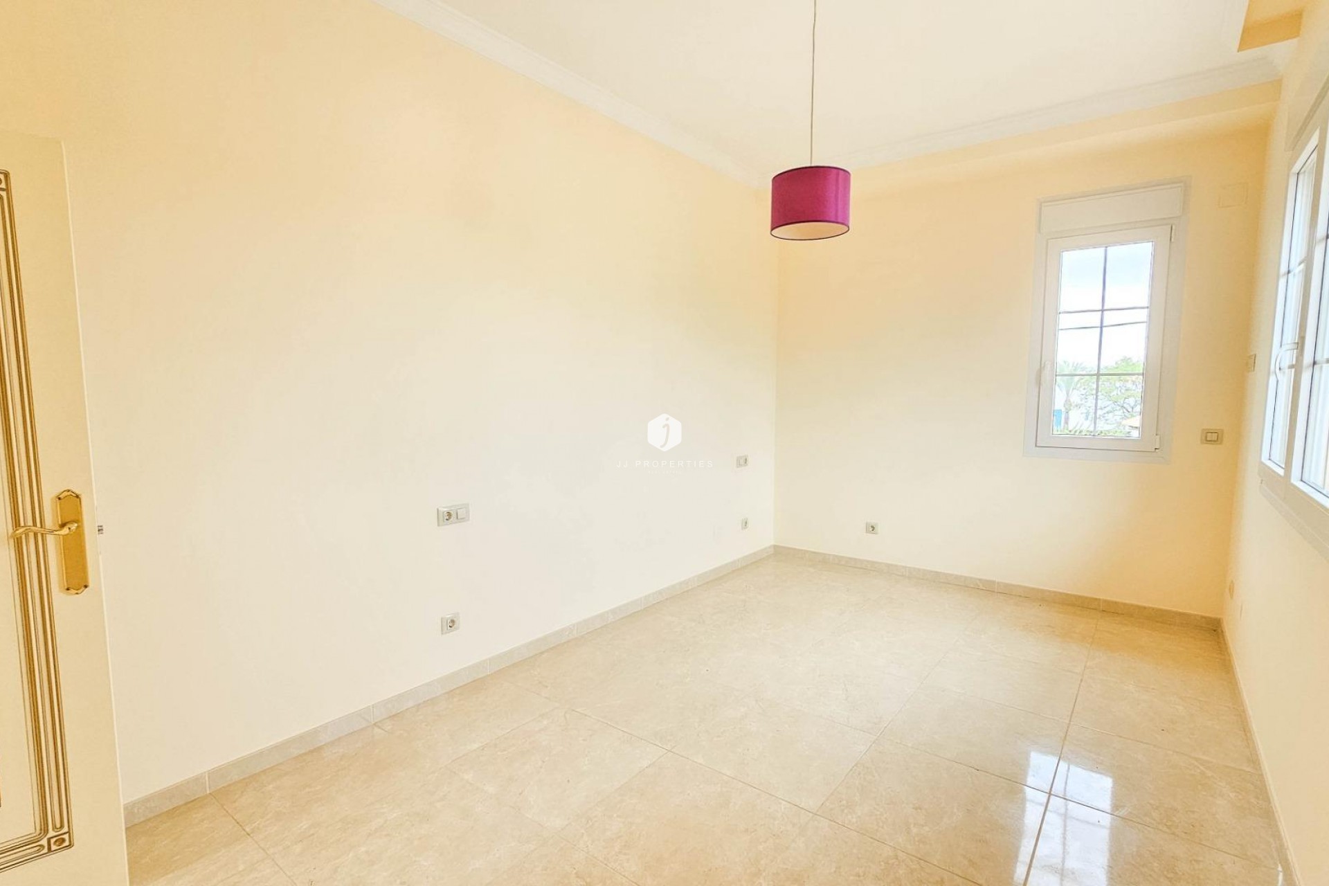 Tweedehands - Villa -
Cabo Roig