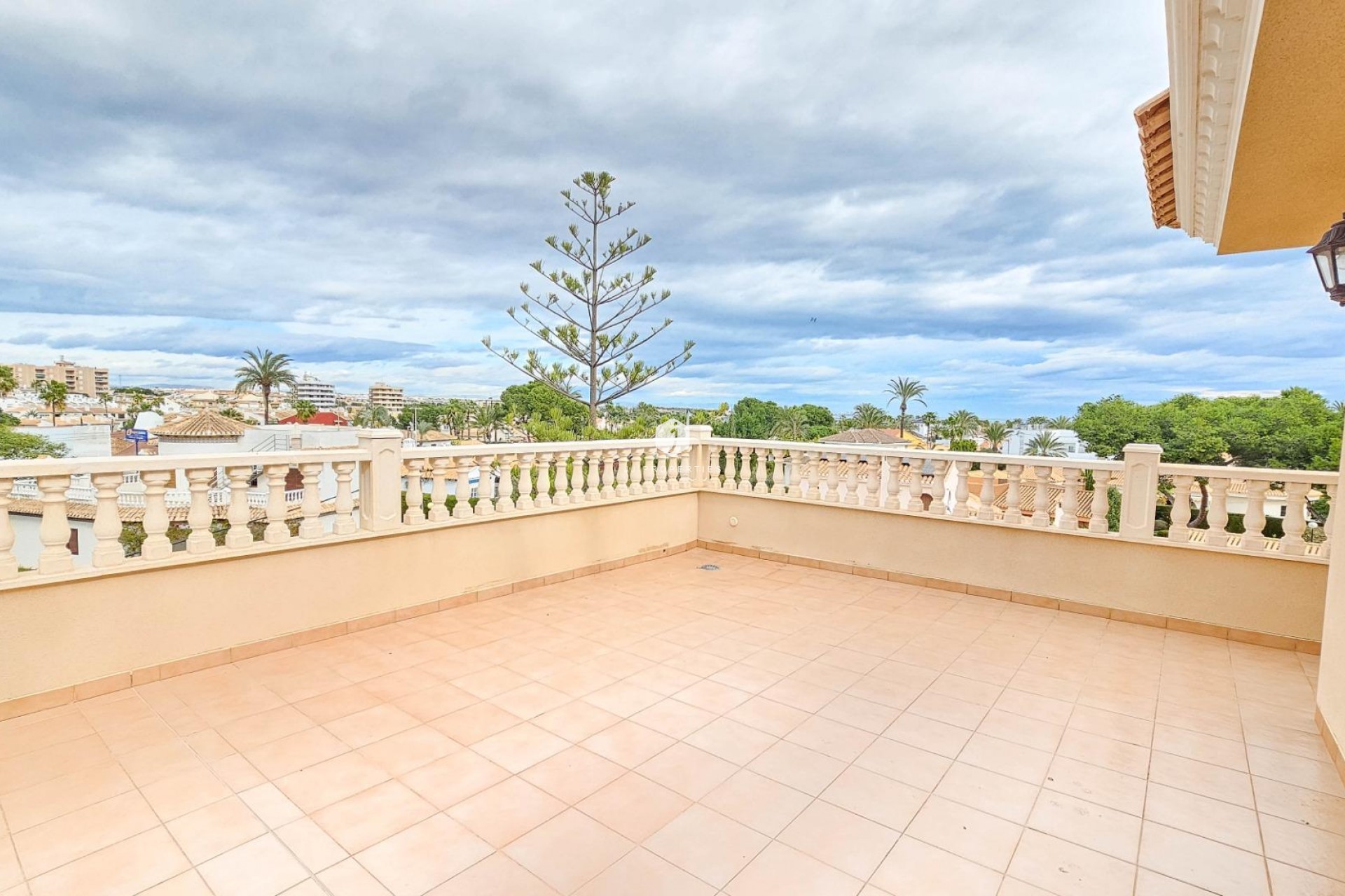 Tweedehands - Villa -
Cabo Roig