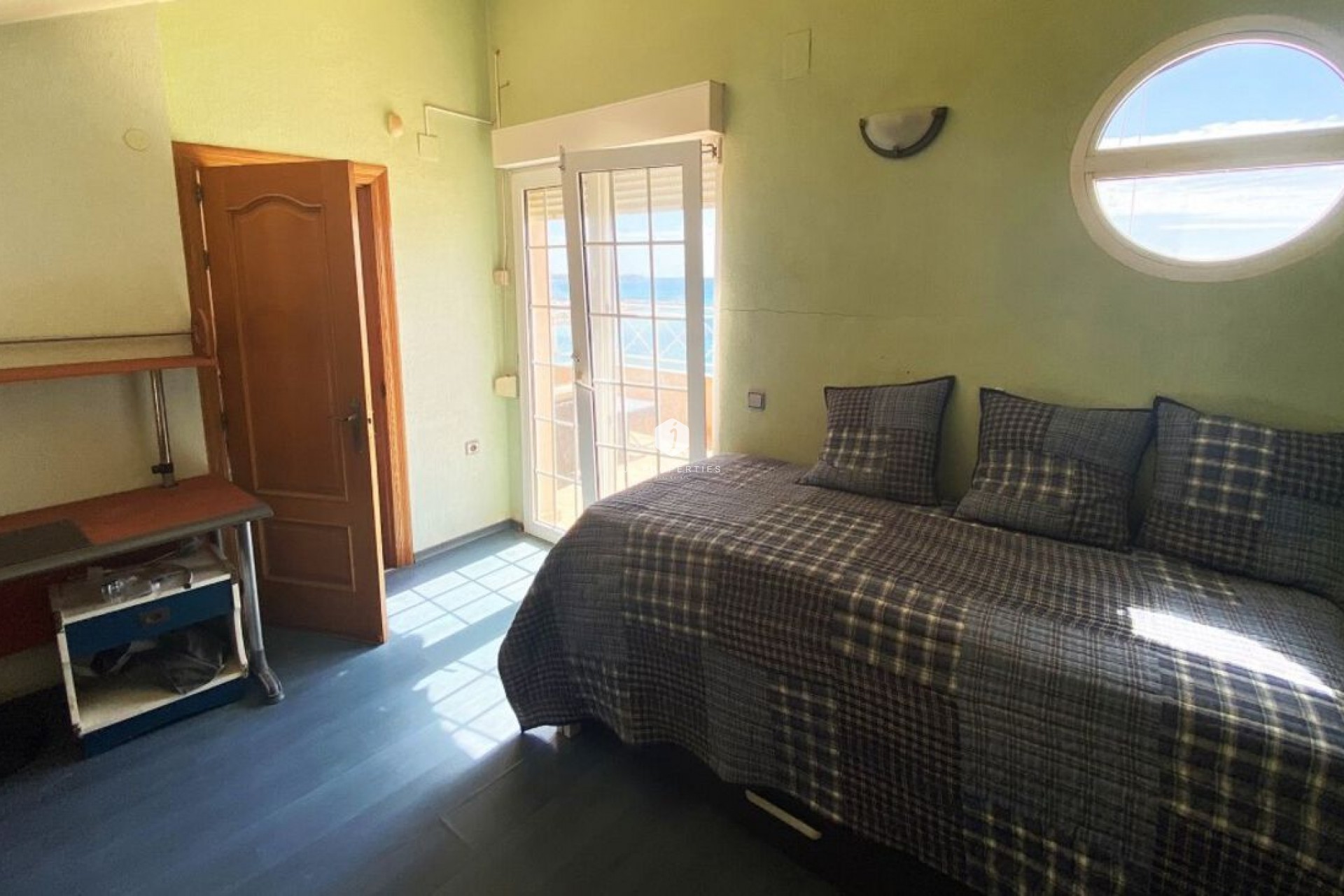 Tweedehands - Villa -
Campoamor - Costa Blanca