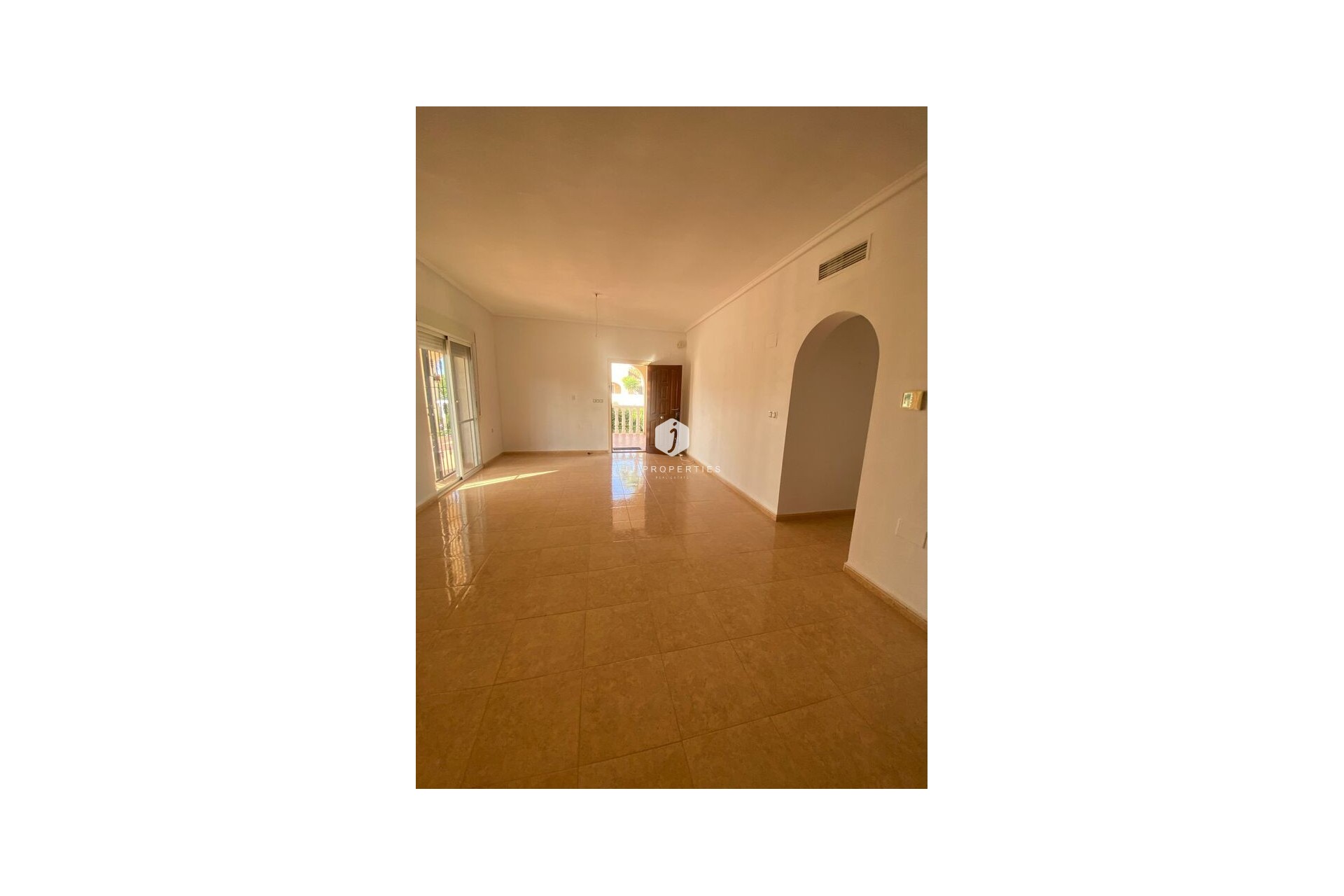 Tweedehands - Villa -
Catral - Costa Blanca