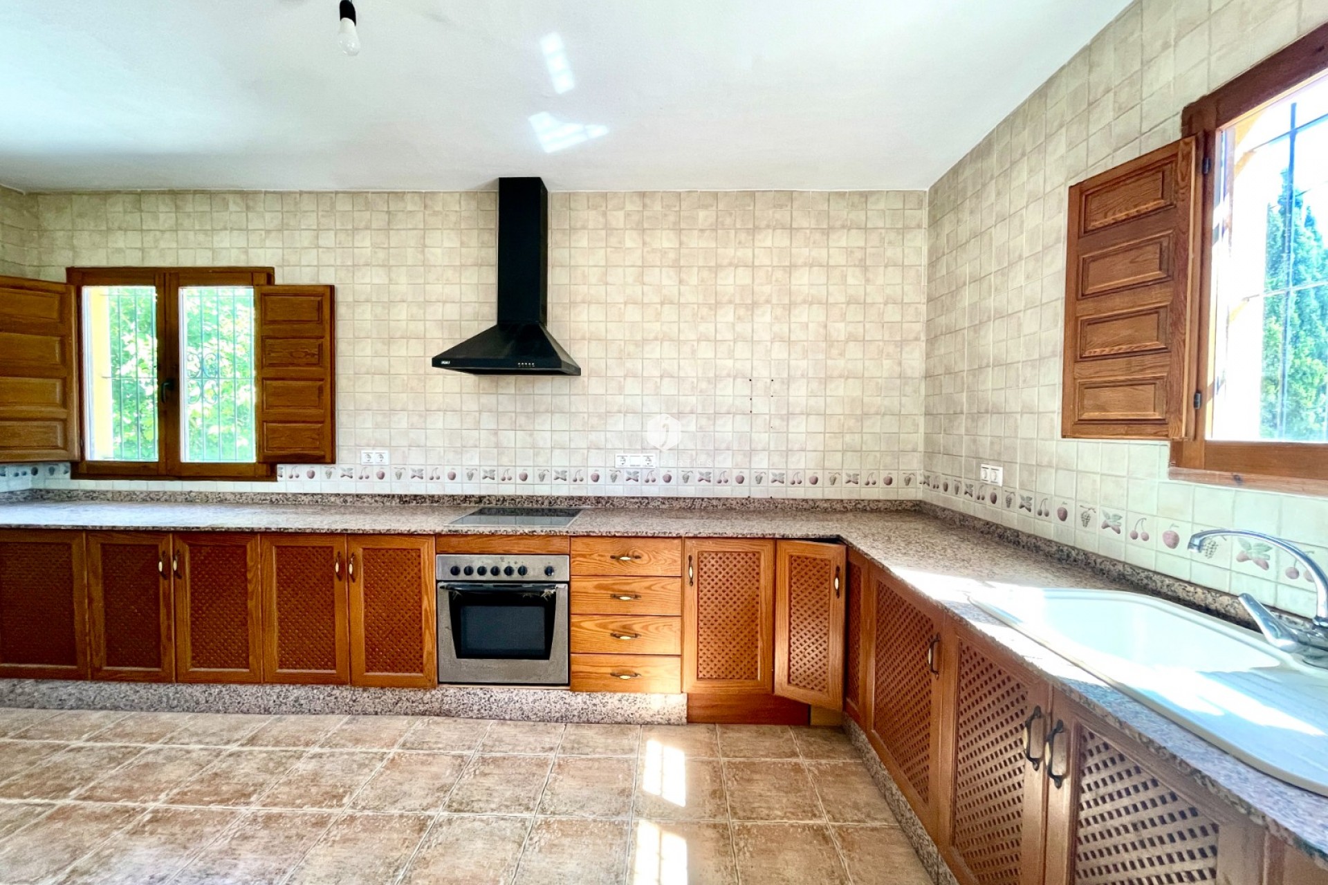 Tweedehands - Villa -
Catral - Costa Blanca