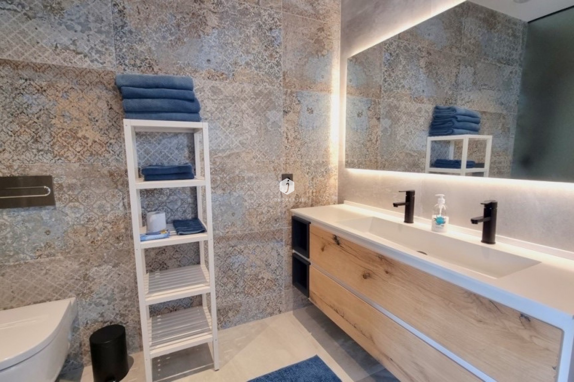 Tweedehands - Villa -
Ciudad Quesada - Costa Blanca