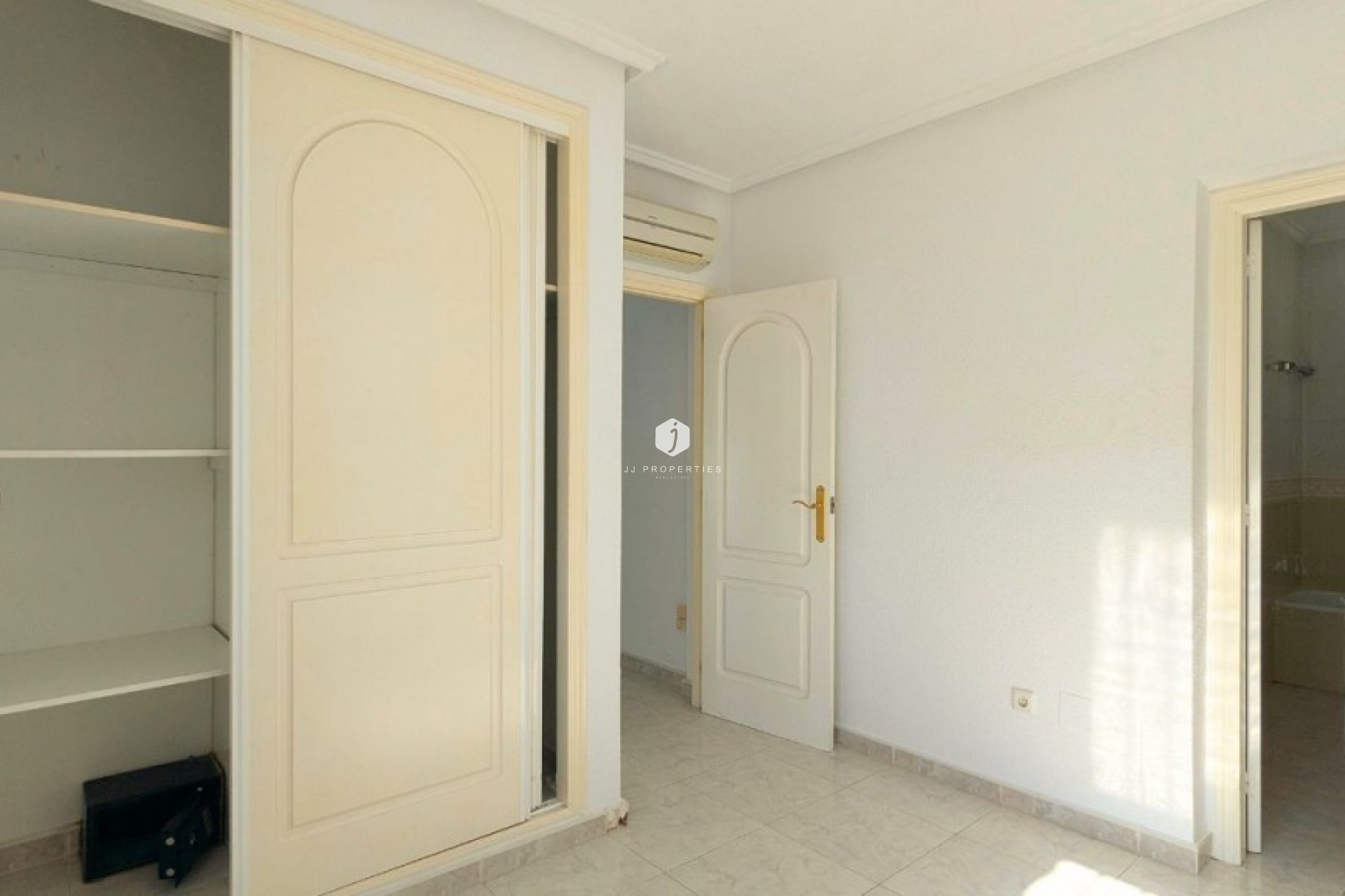 Tweedehands - Villa -
Ciudad Quesada - Costa Blanca