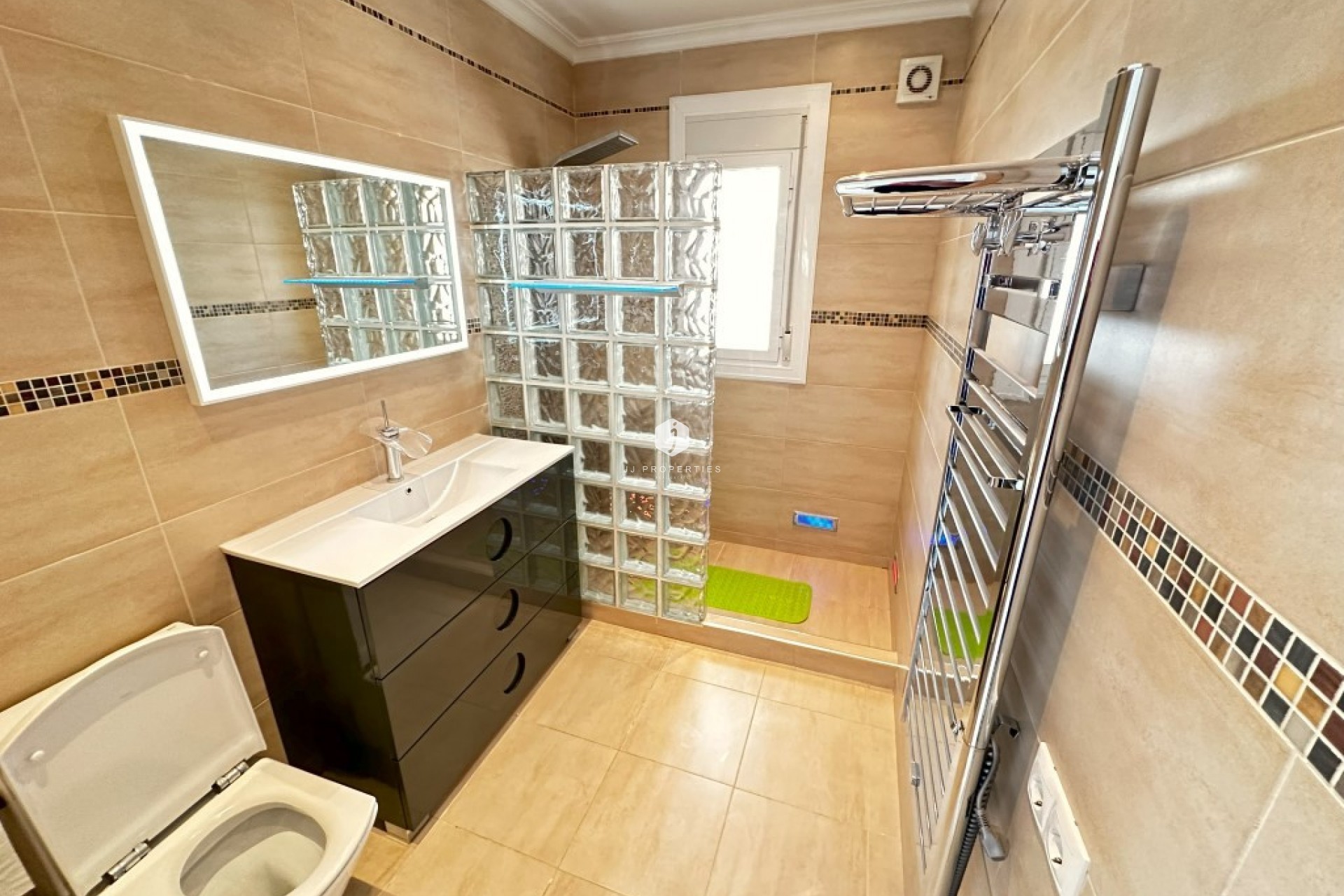 Tweedehands - Villa -
Ciudad Quesada - Costa Blanca