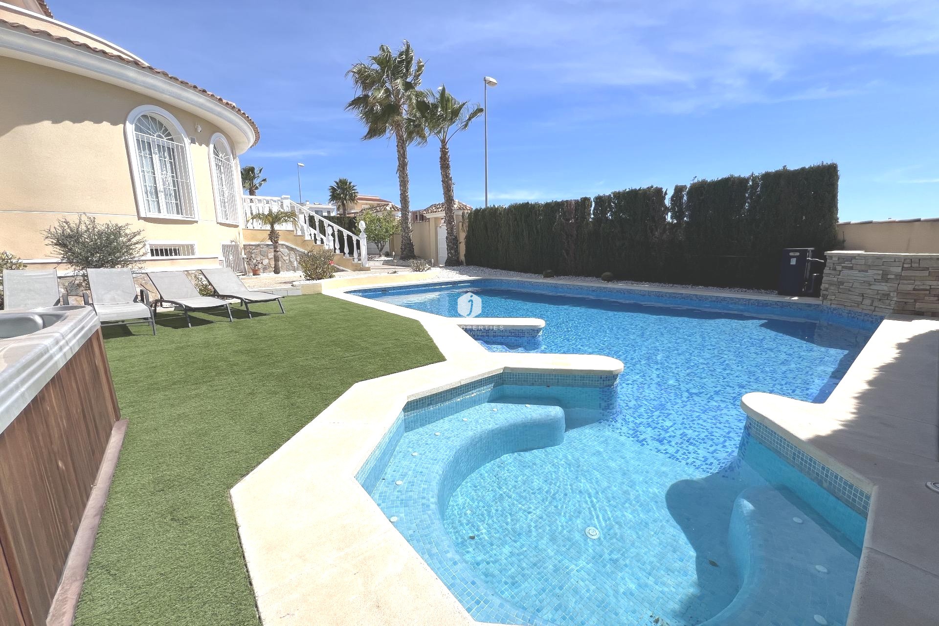 Tweedehands - Villa -
Ciudad Quesada - Costa Blanca