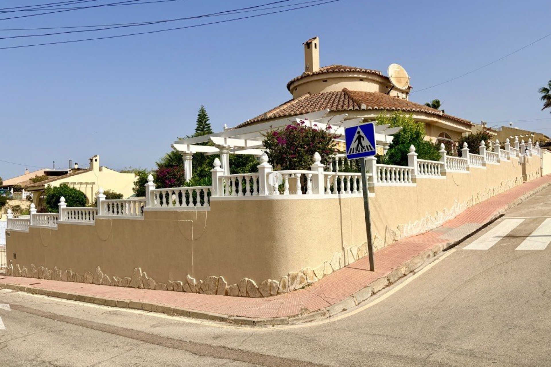 Tweedehands - Villa -
Ciudad Quesada - Costa Blanca
