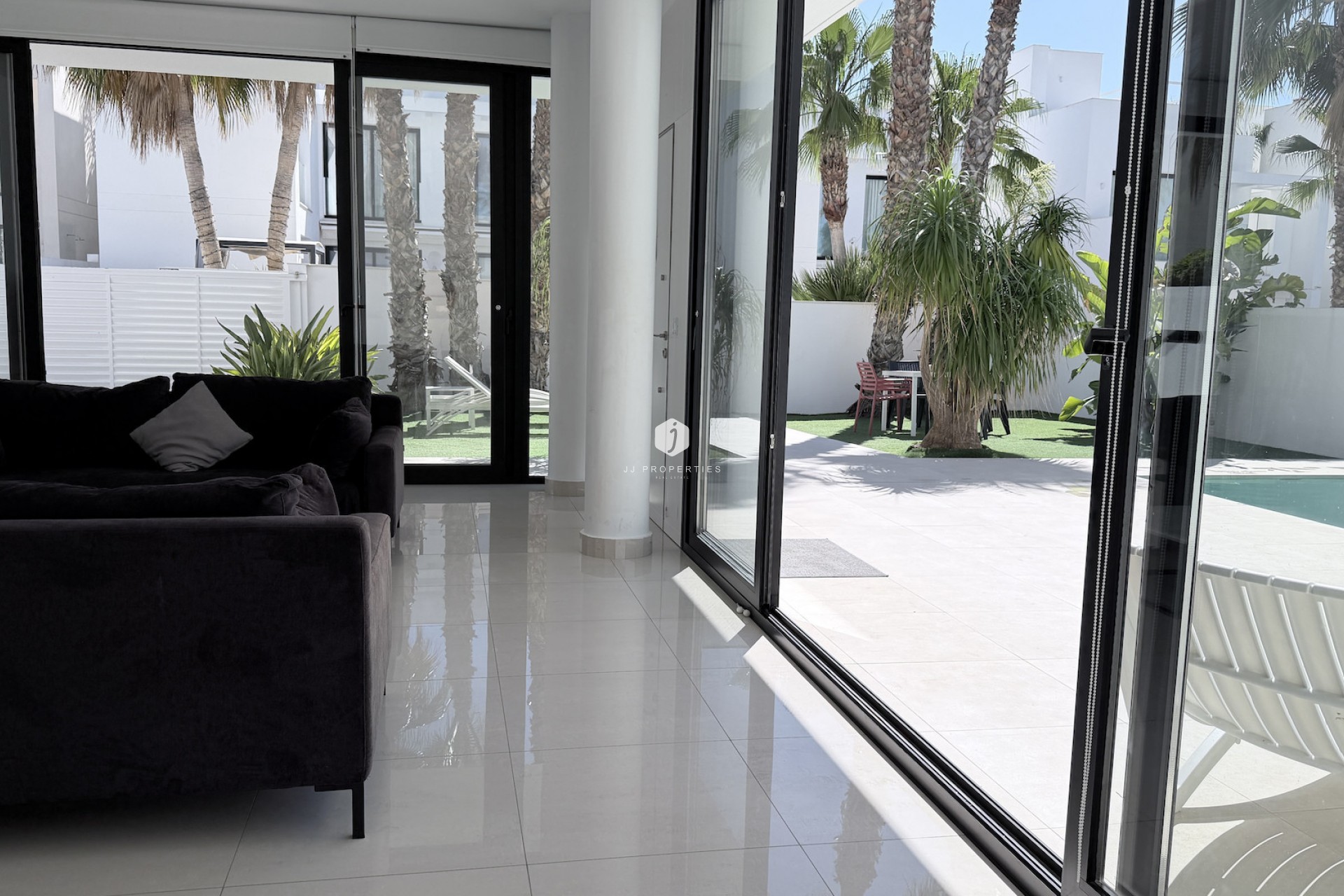 Tweedehands - Villa -
Ciudad Quesada - Costa Blanca