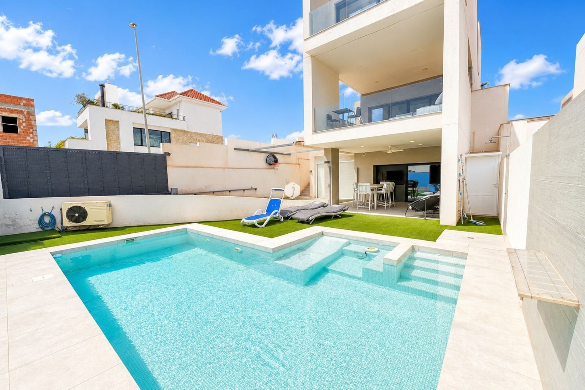Tweedehands - Villa -
Ciudad Quesada - Costa Blanca